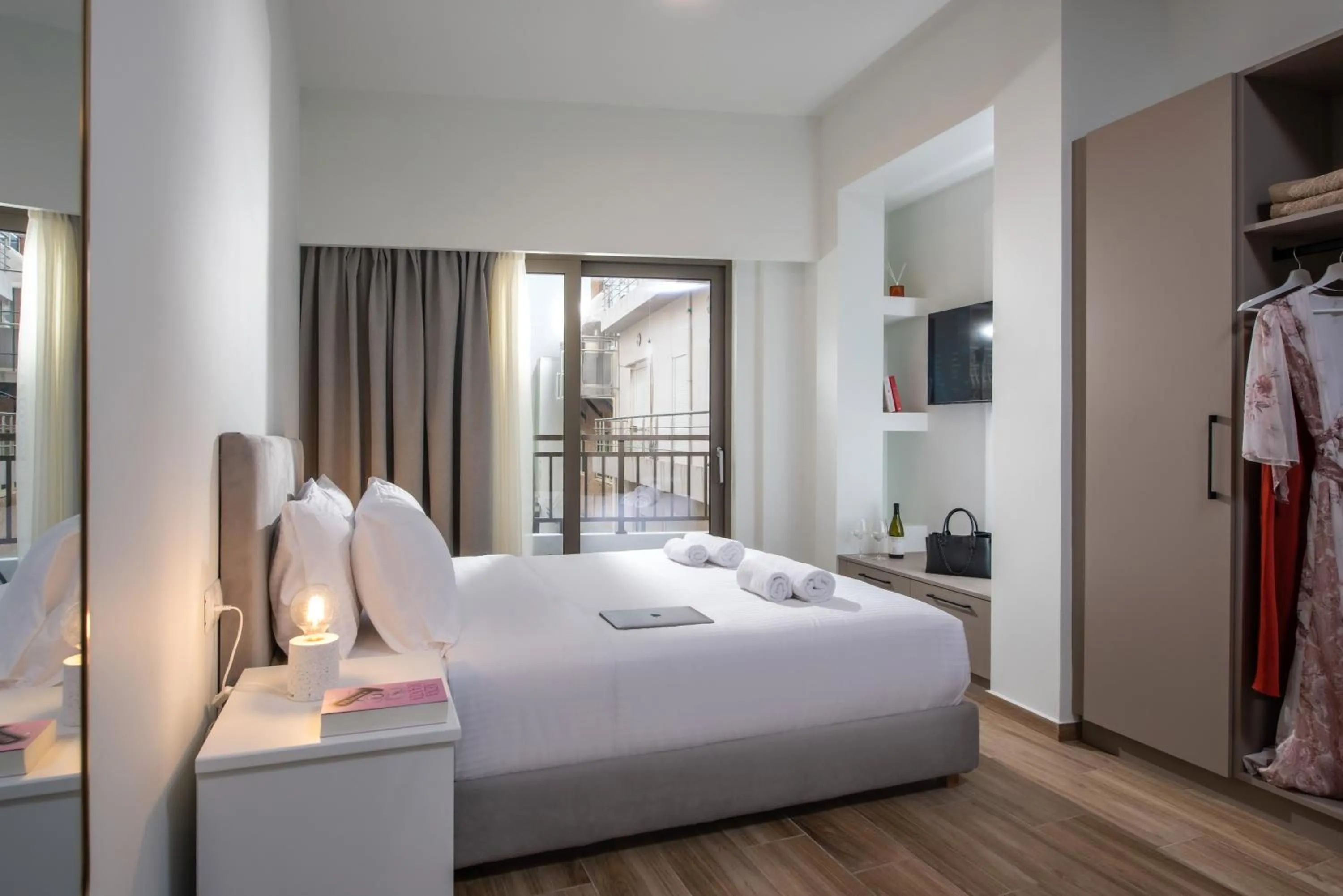 Bed in Enea City Suites