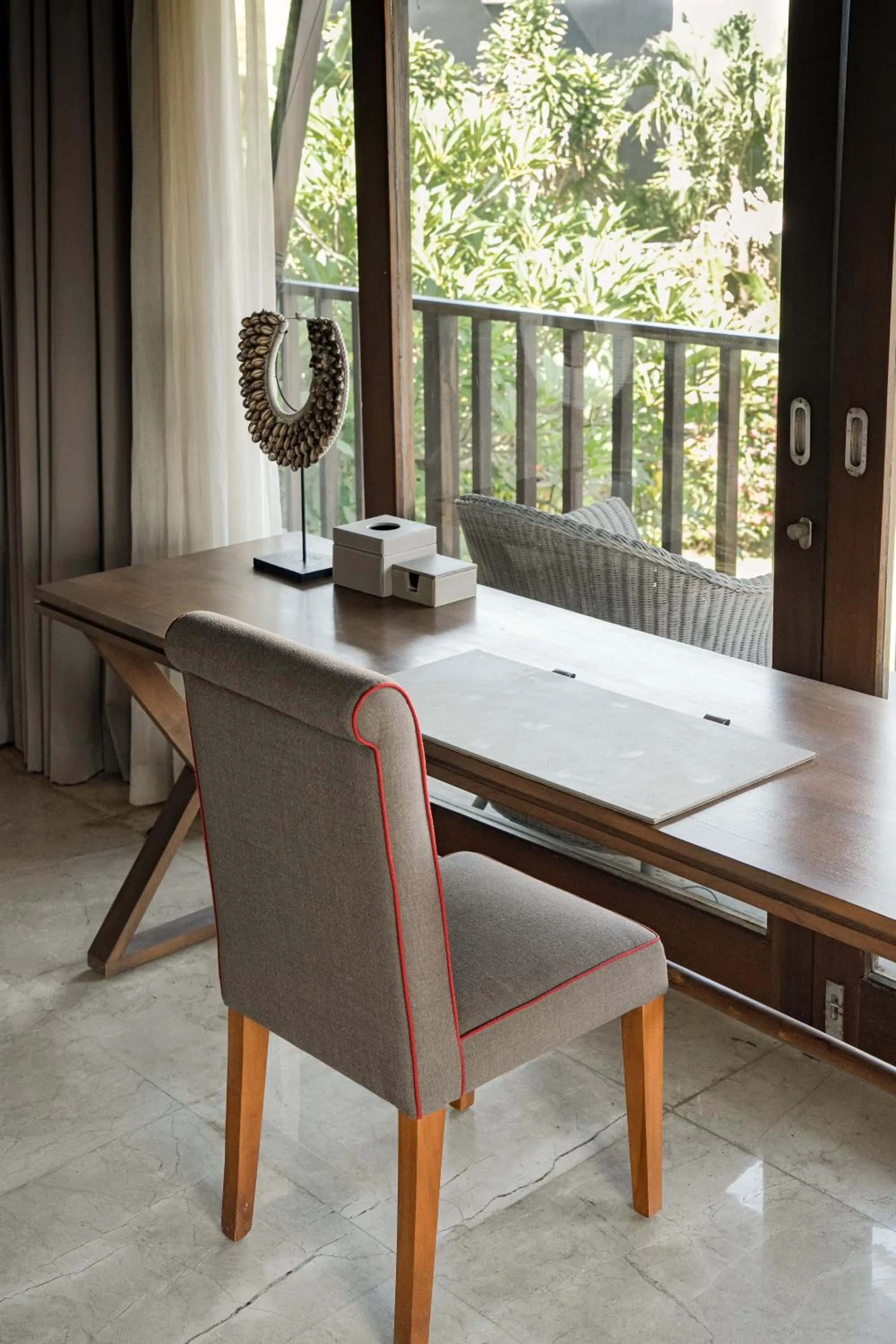 OMEKAI Cemagi by Nakula