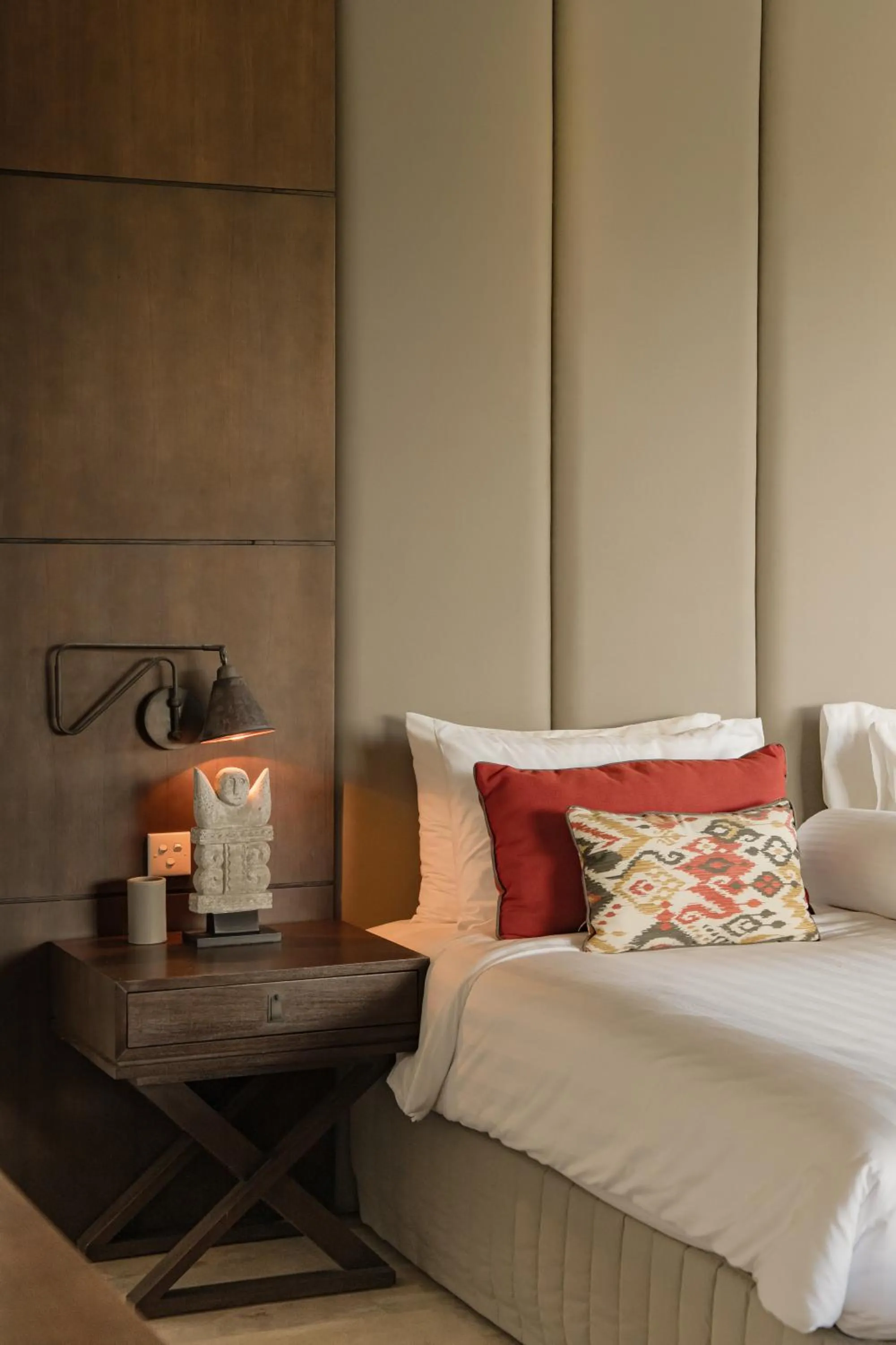 Bed in OMEKAI Cemagi by Nakula