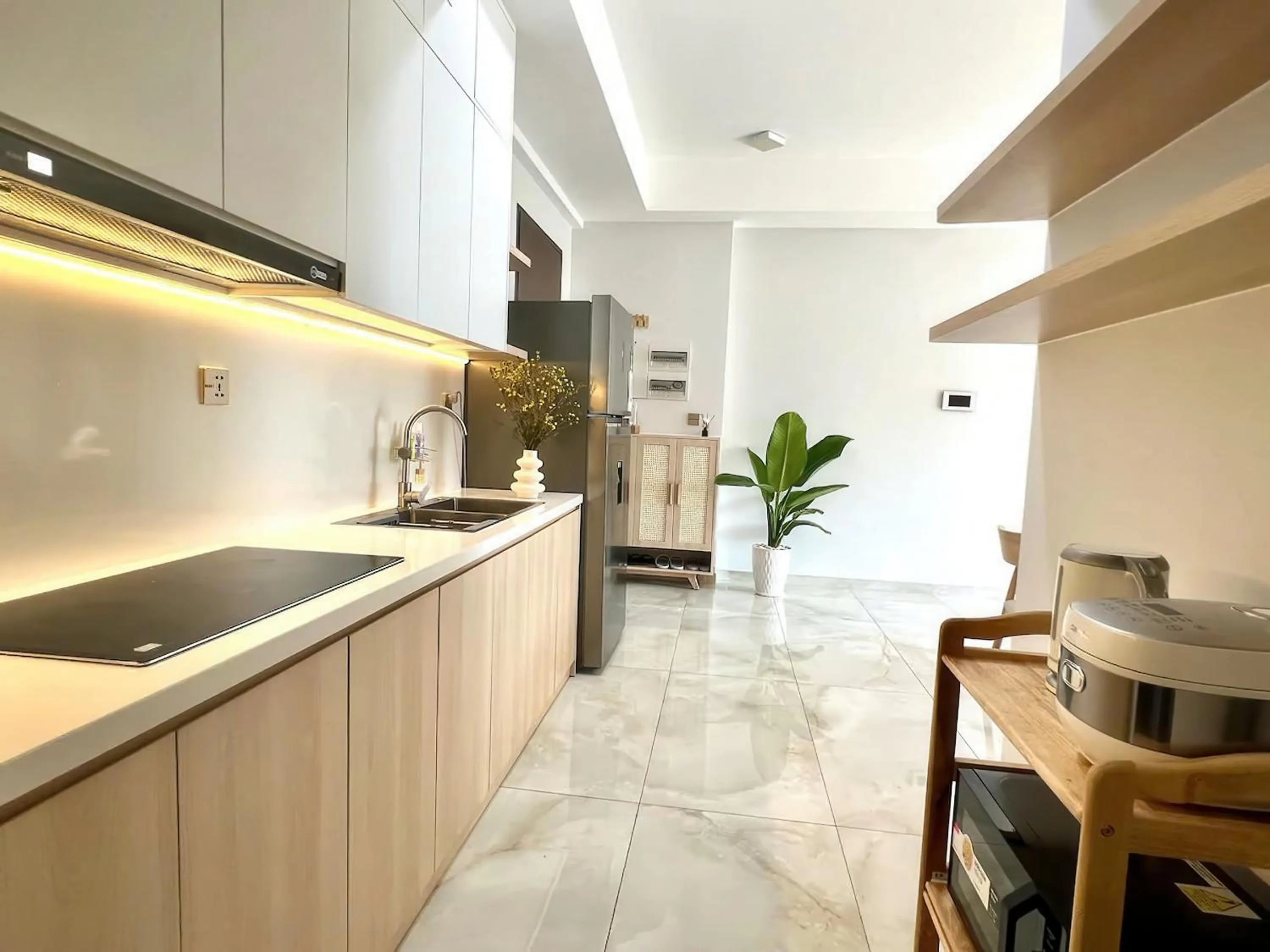 Kitchen or kitchenette in The Antonia Apartments - Korea Town D7