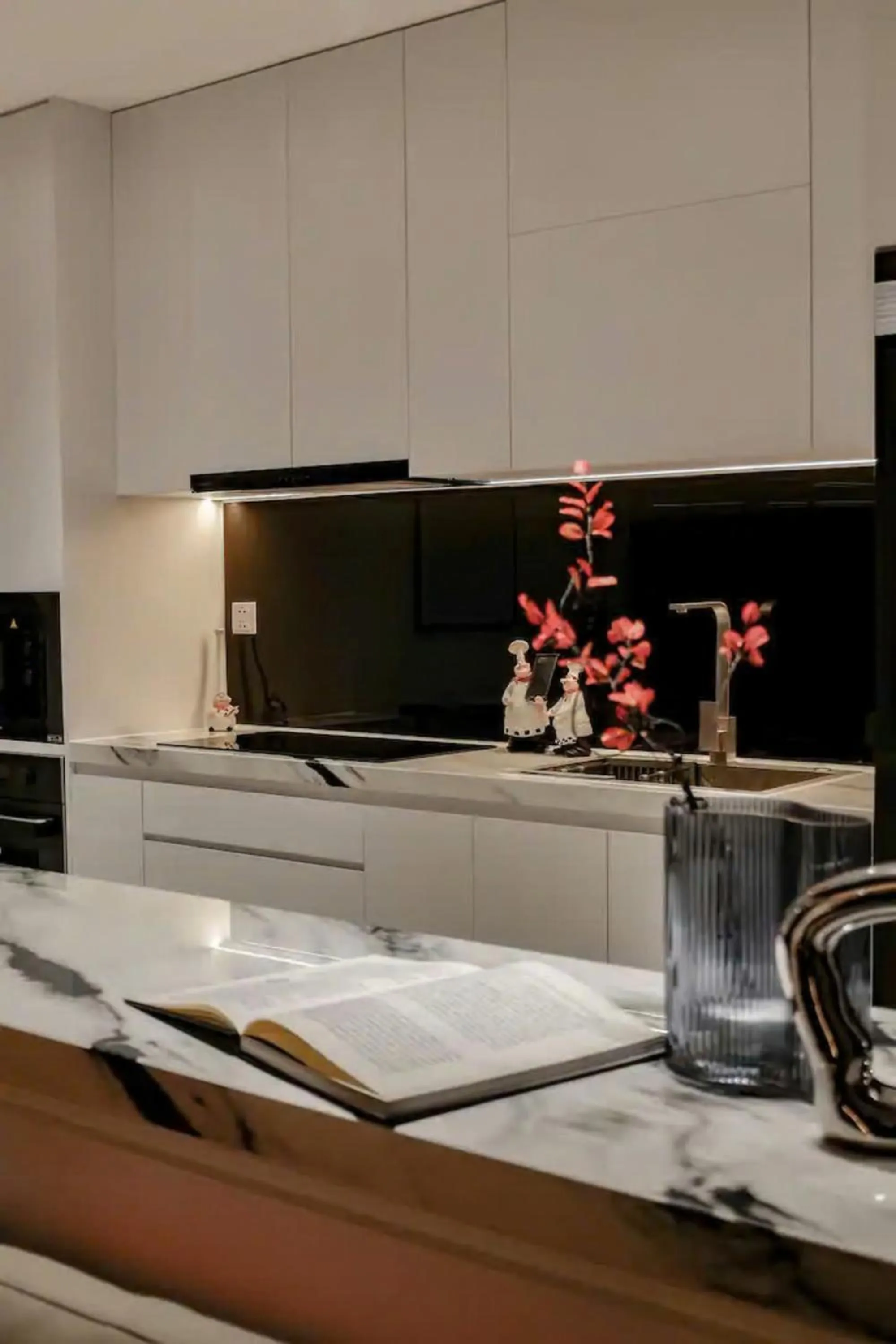 Kitchen or kitchenette in The Antonia Apartments - Korea Town D7