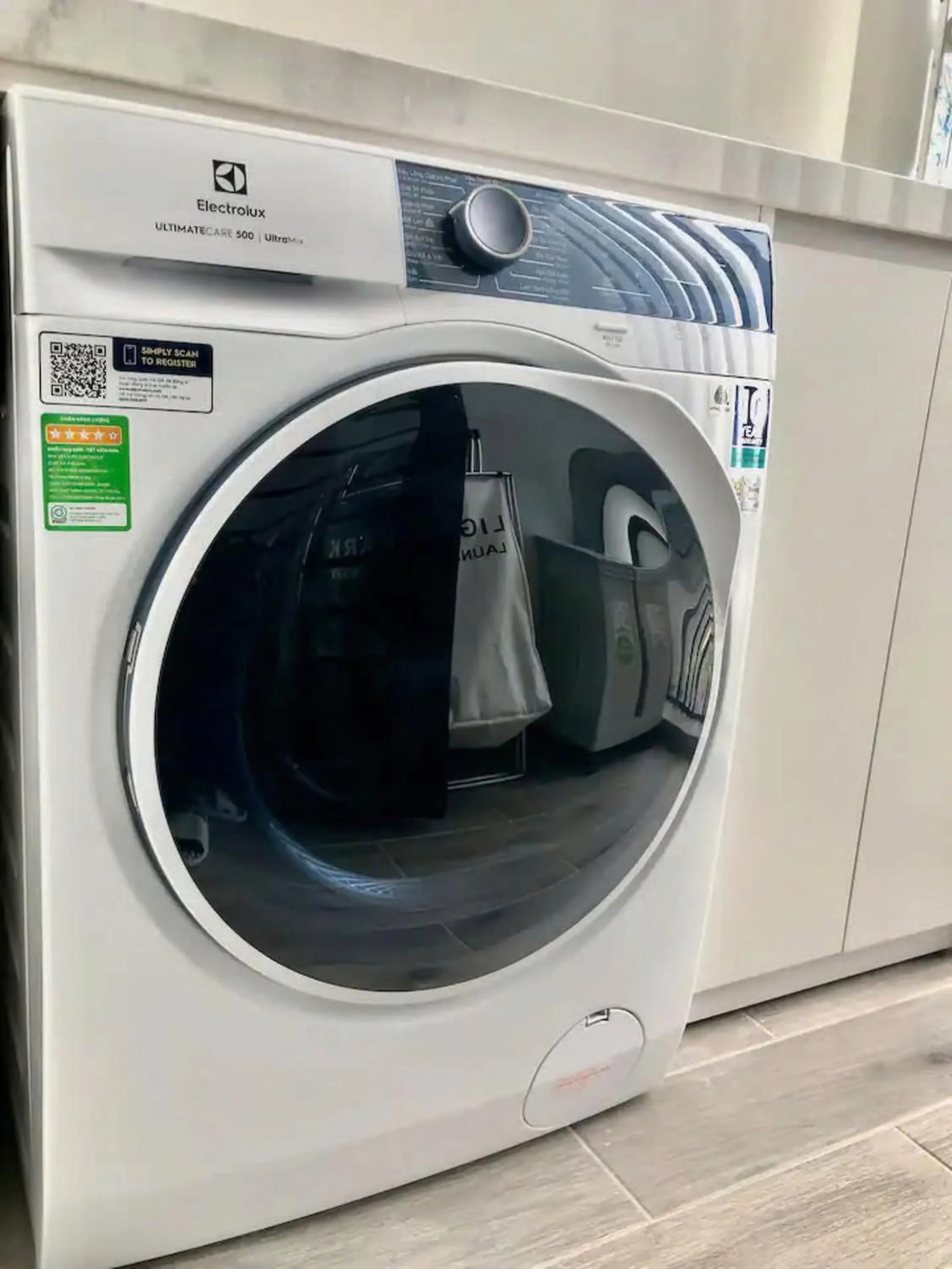 washing machine in The Antonia Apartments - Korea Town D7