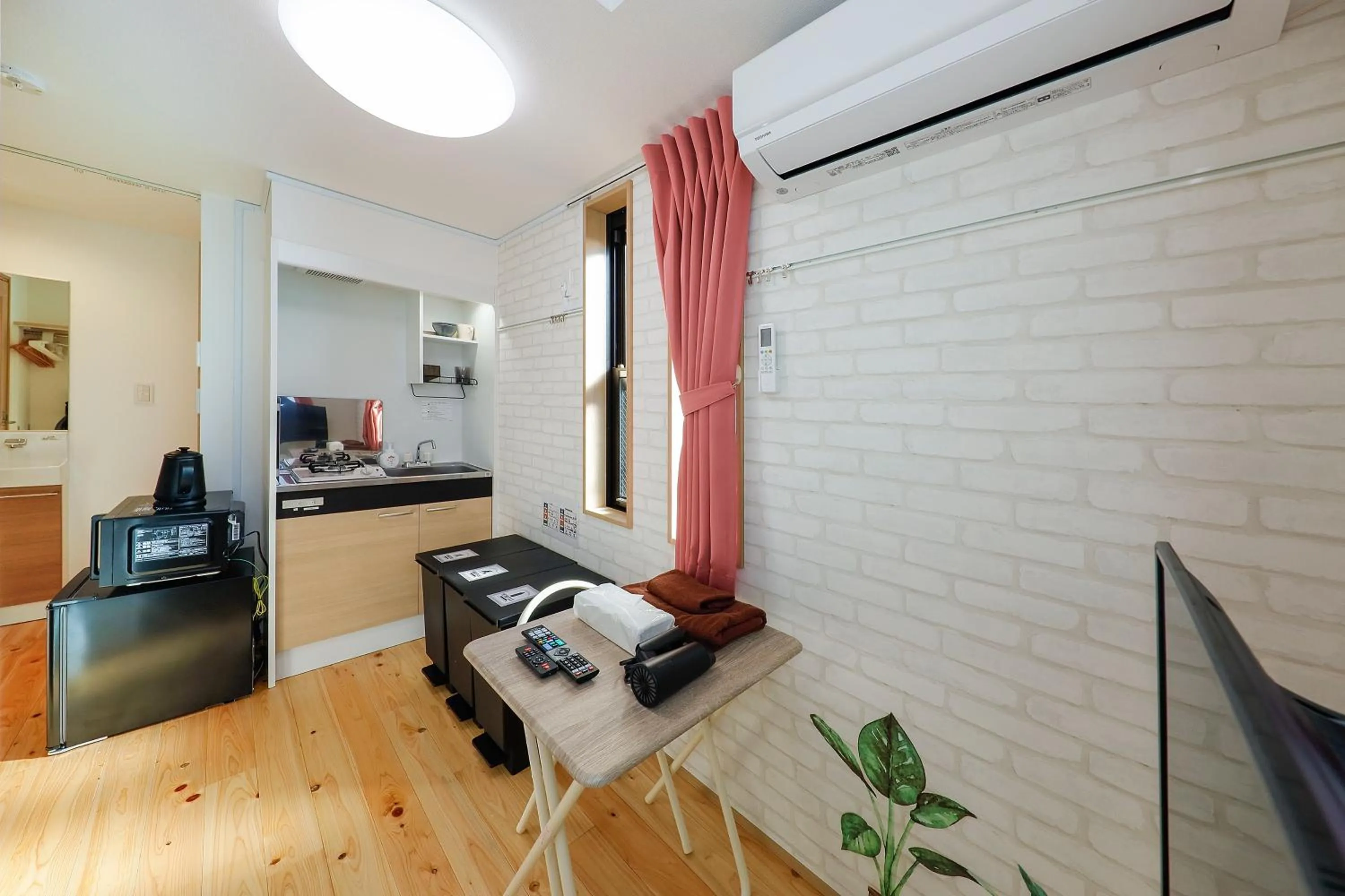 Zenith Shinjuku Hinoki by Tranova