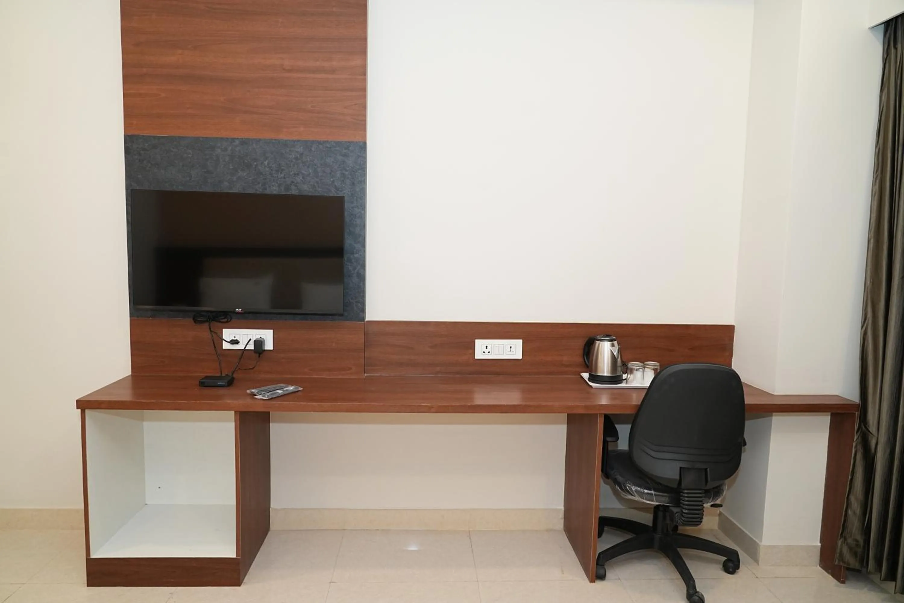 Staff in Hotel Kalyan Suites