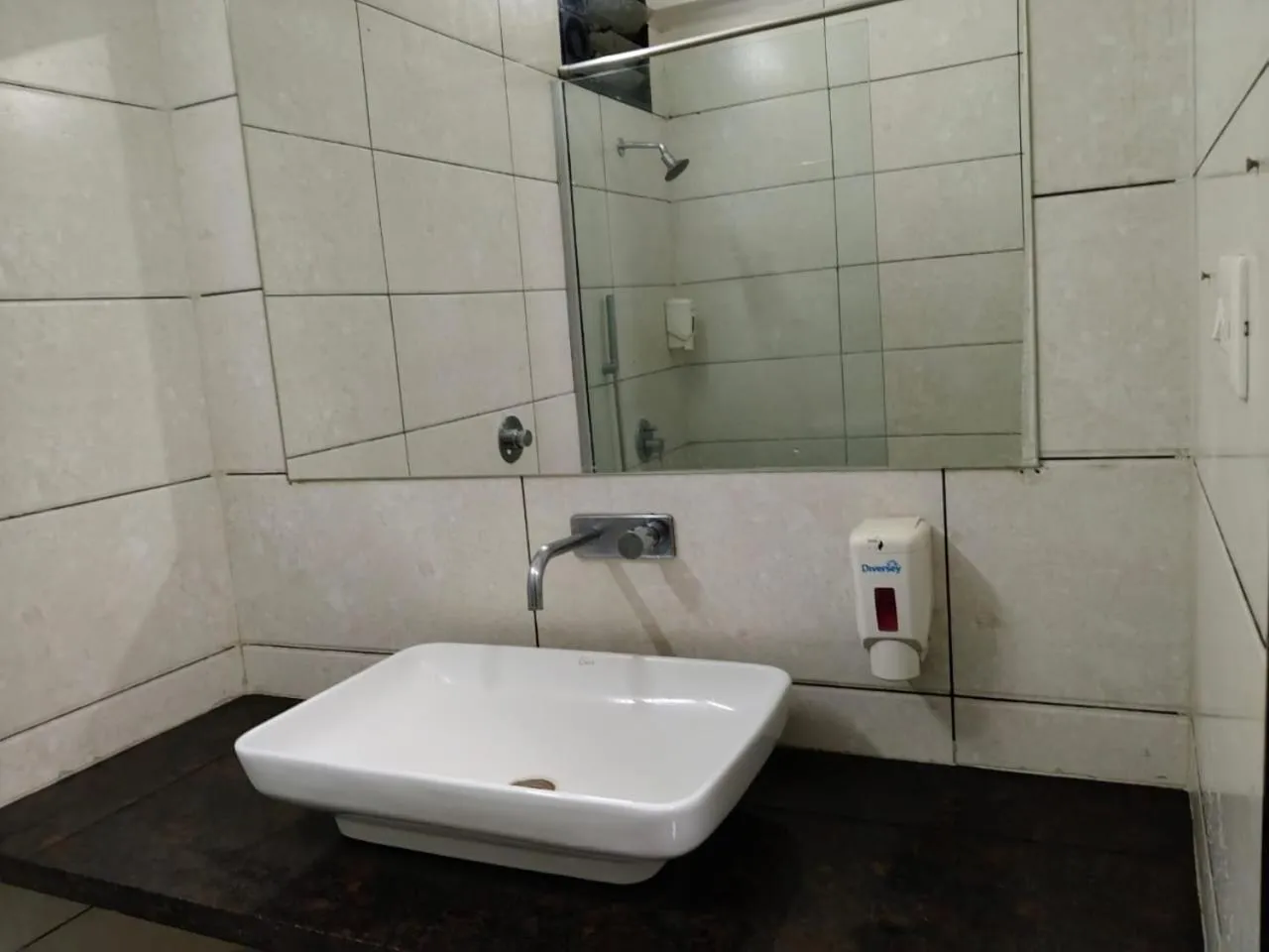 Bathroom in Hotel Raviraj, Chhatrapati Sambhaji Nagar