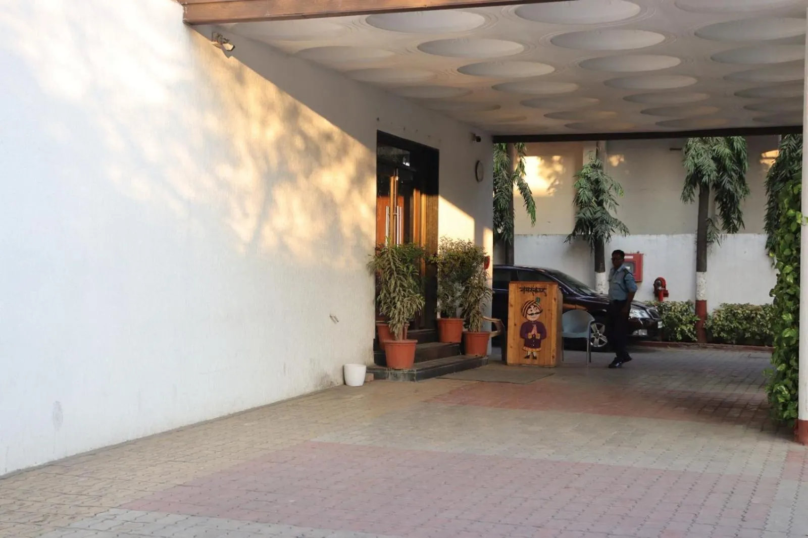Seating area in Hotel Raviraj, Chhatrapati Sambhaji Nagar