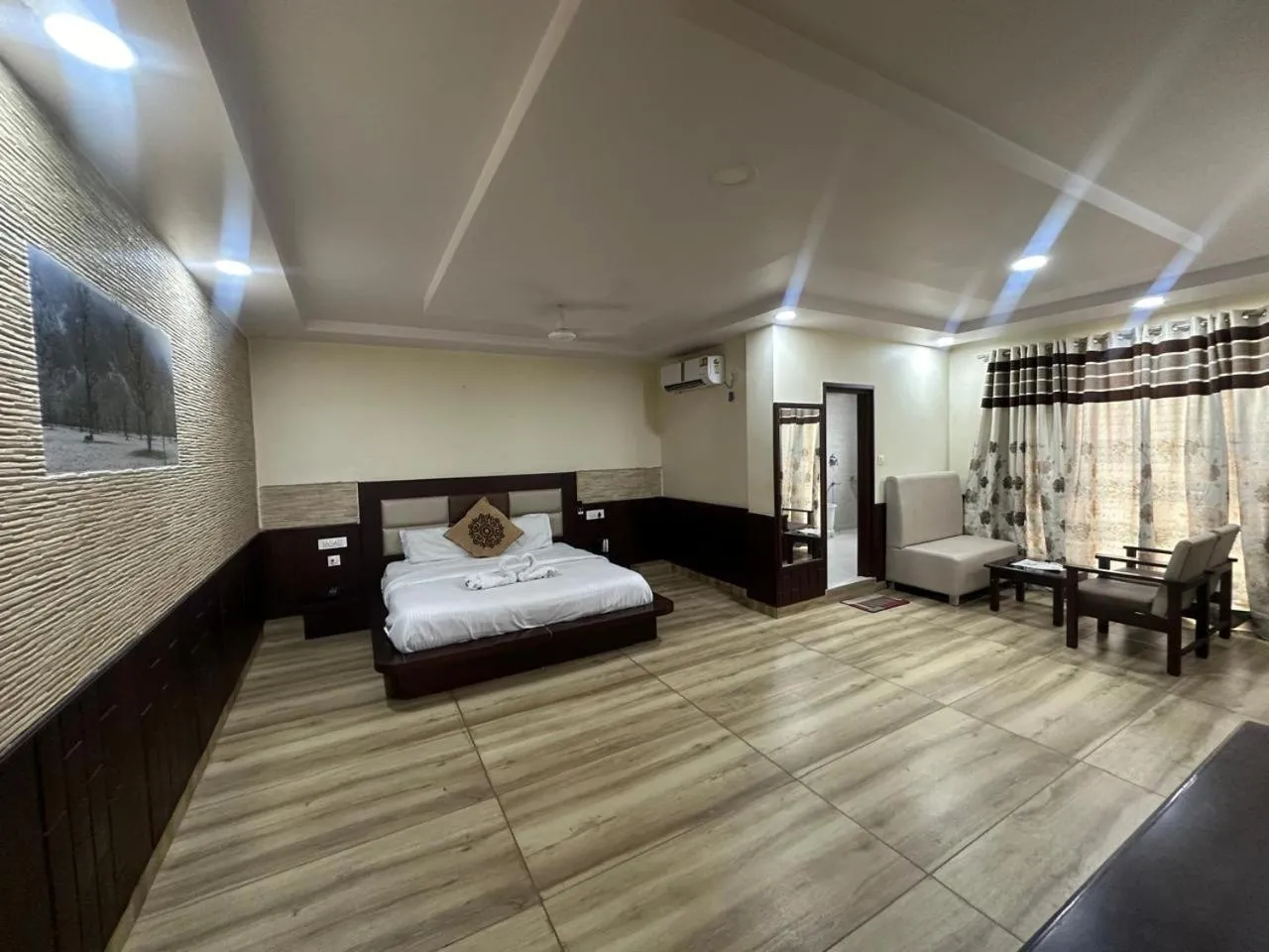 Bed in Hotel Anant Restaurant And Bar