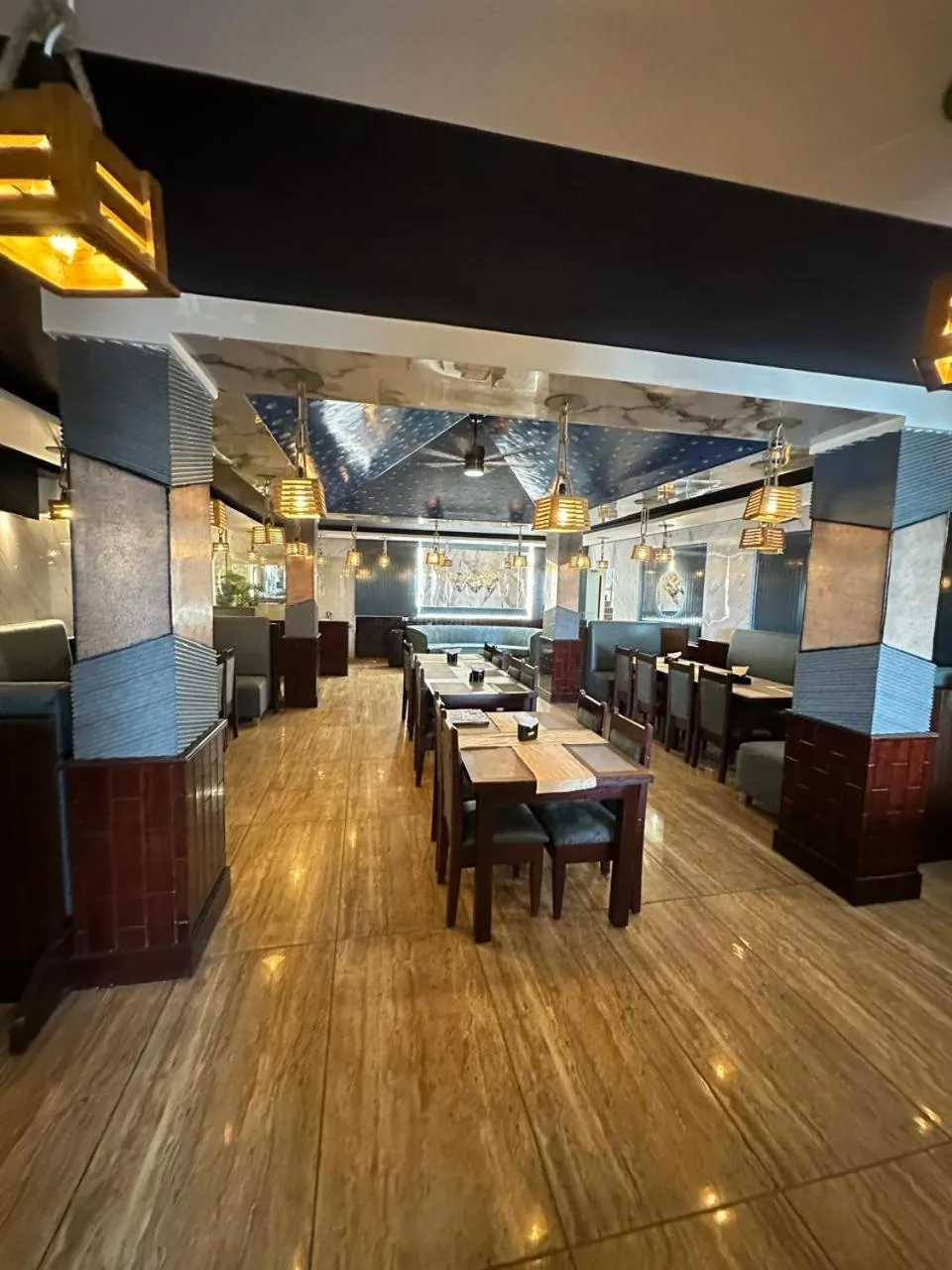 Hotel Anant Restaurant And Bar
