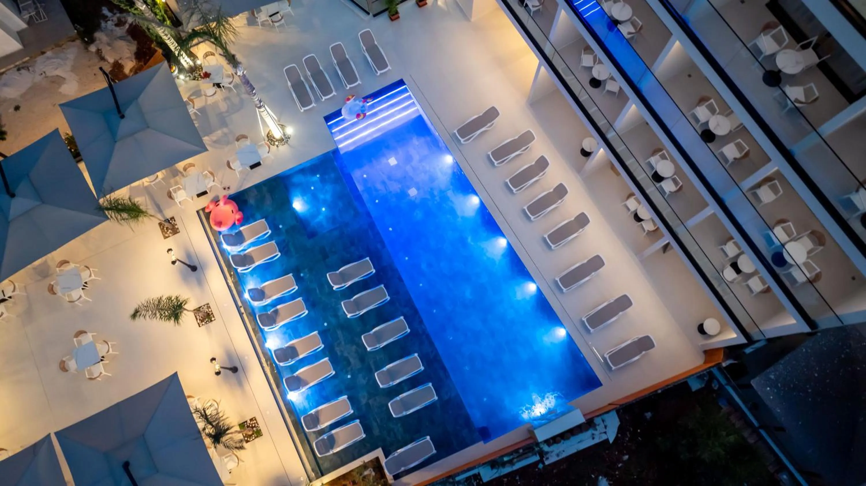 Property building in Central Park Premium Hotel