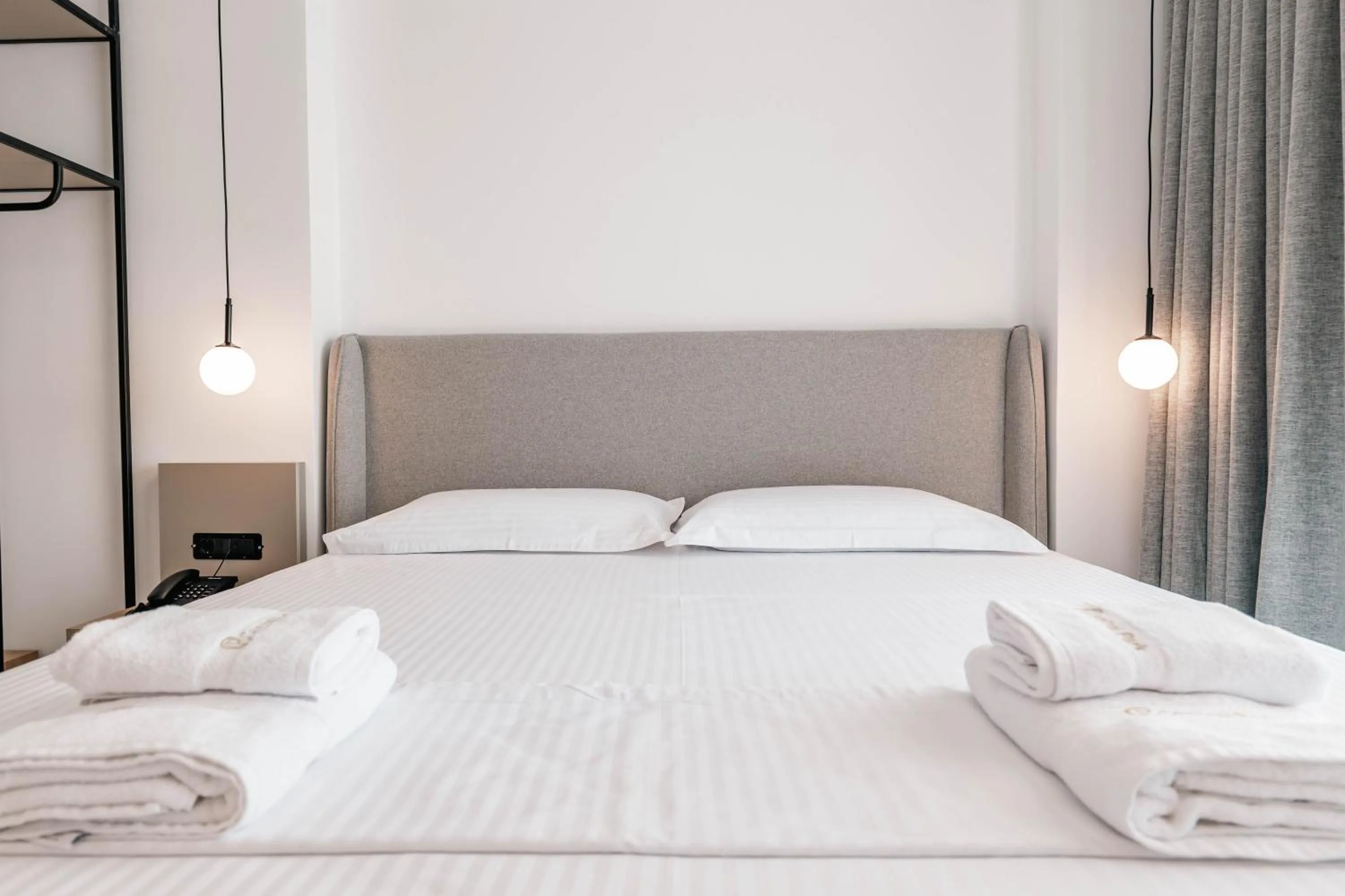 Bed in Central Park Premium Hotel