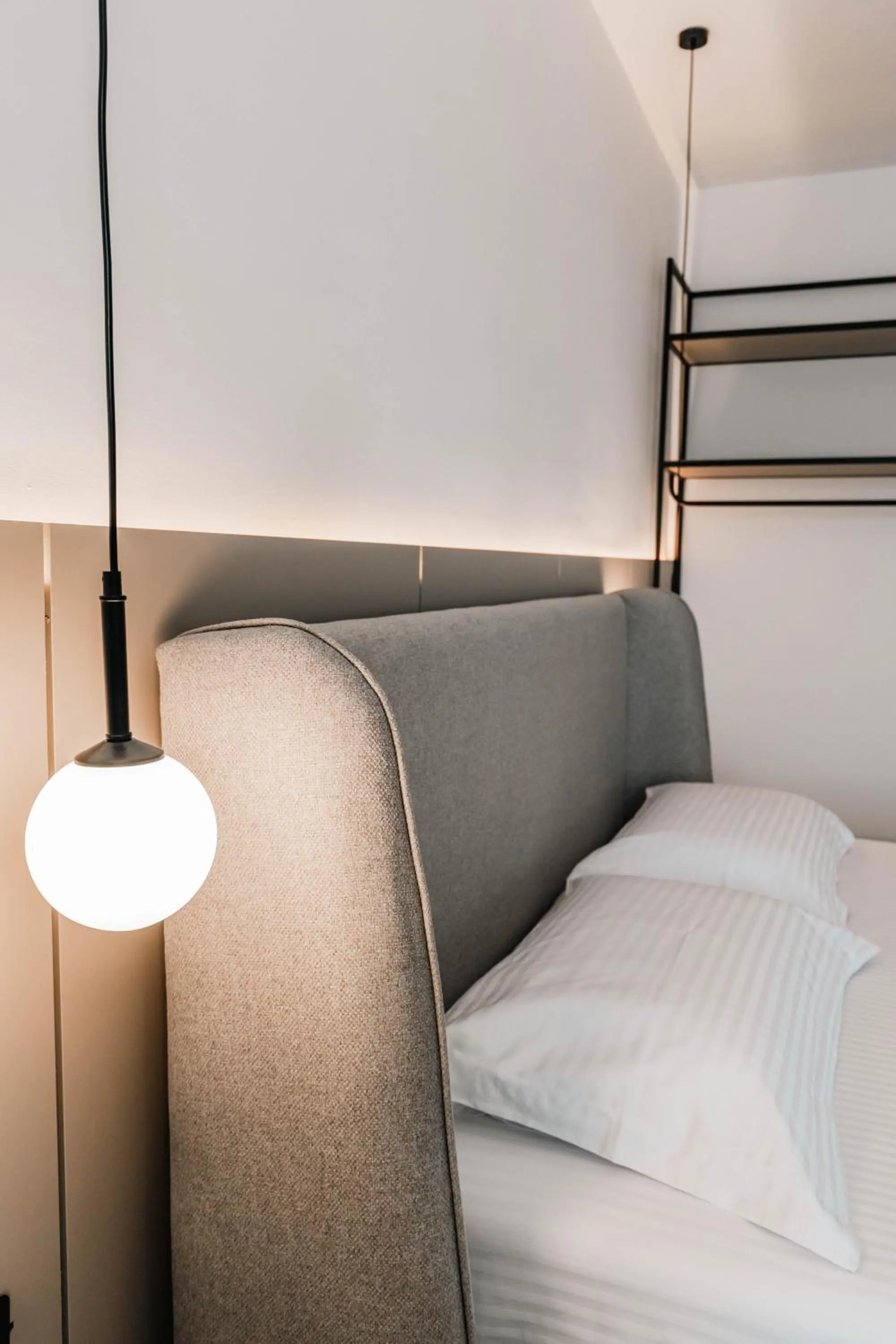 Decorative detail, Bed in Central Park Premium Hotel