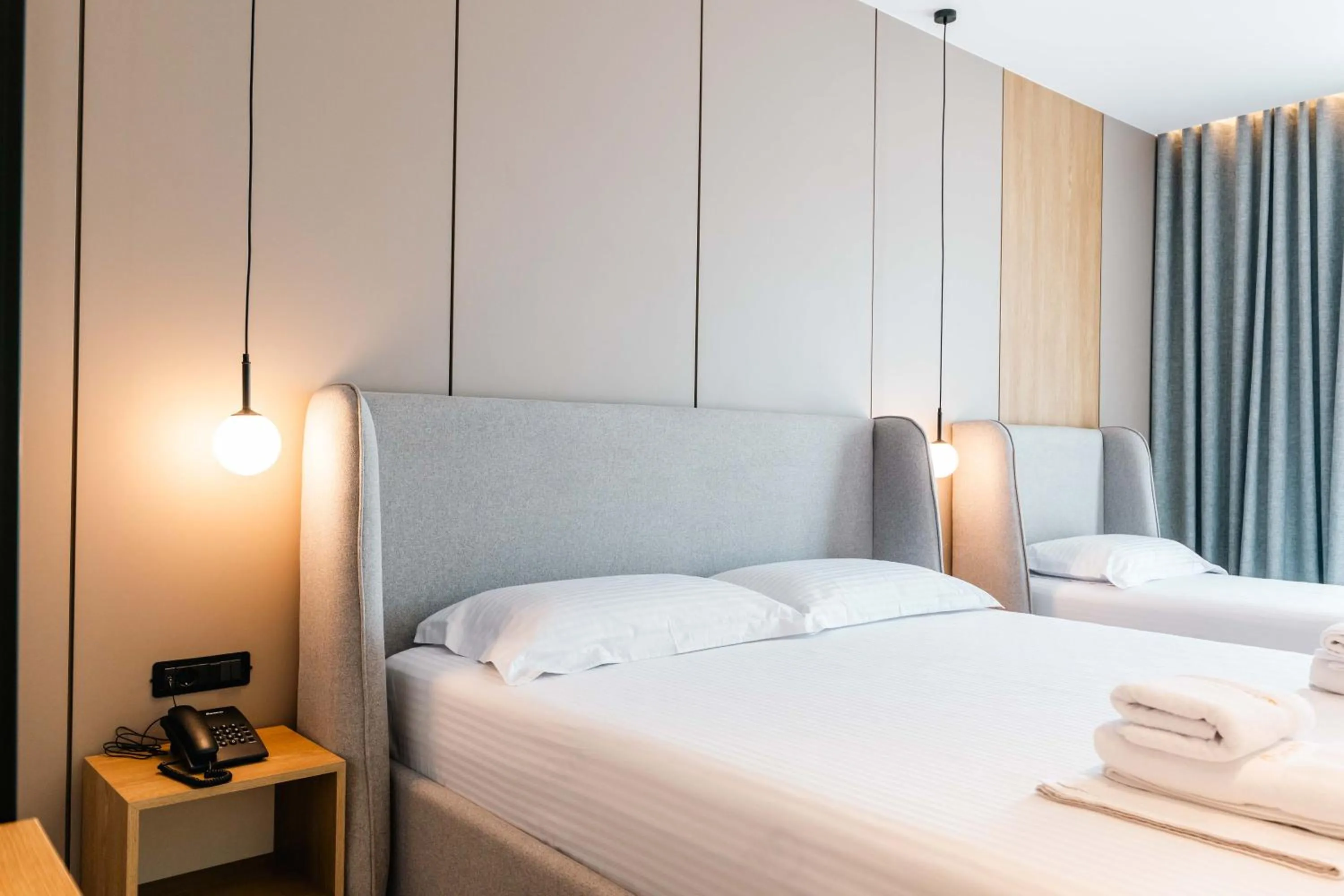 Bedroom, Bed in Central Park Premium Hotel