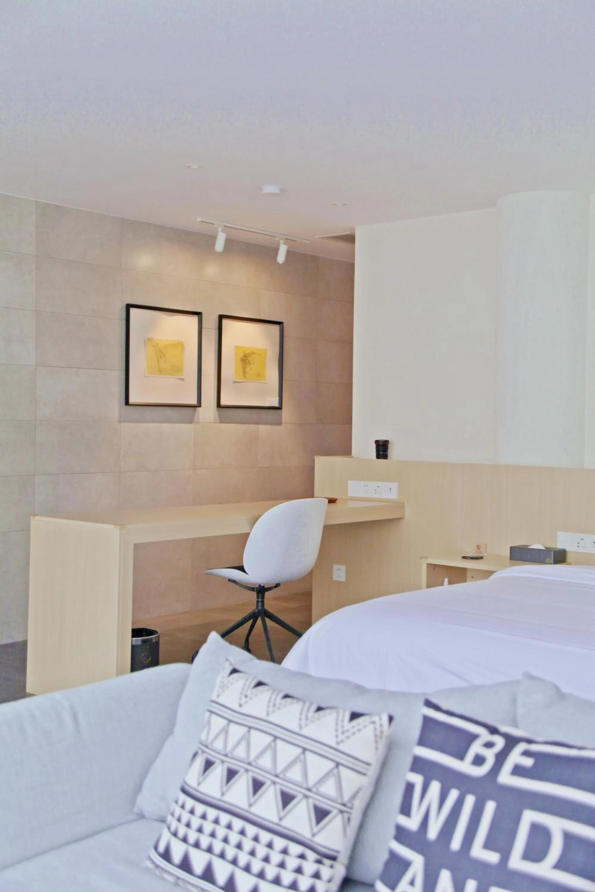 Bed in Nian hotel & resorts