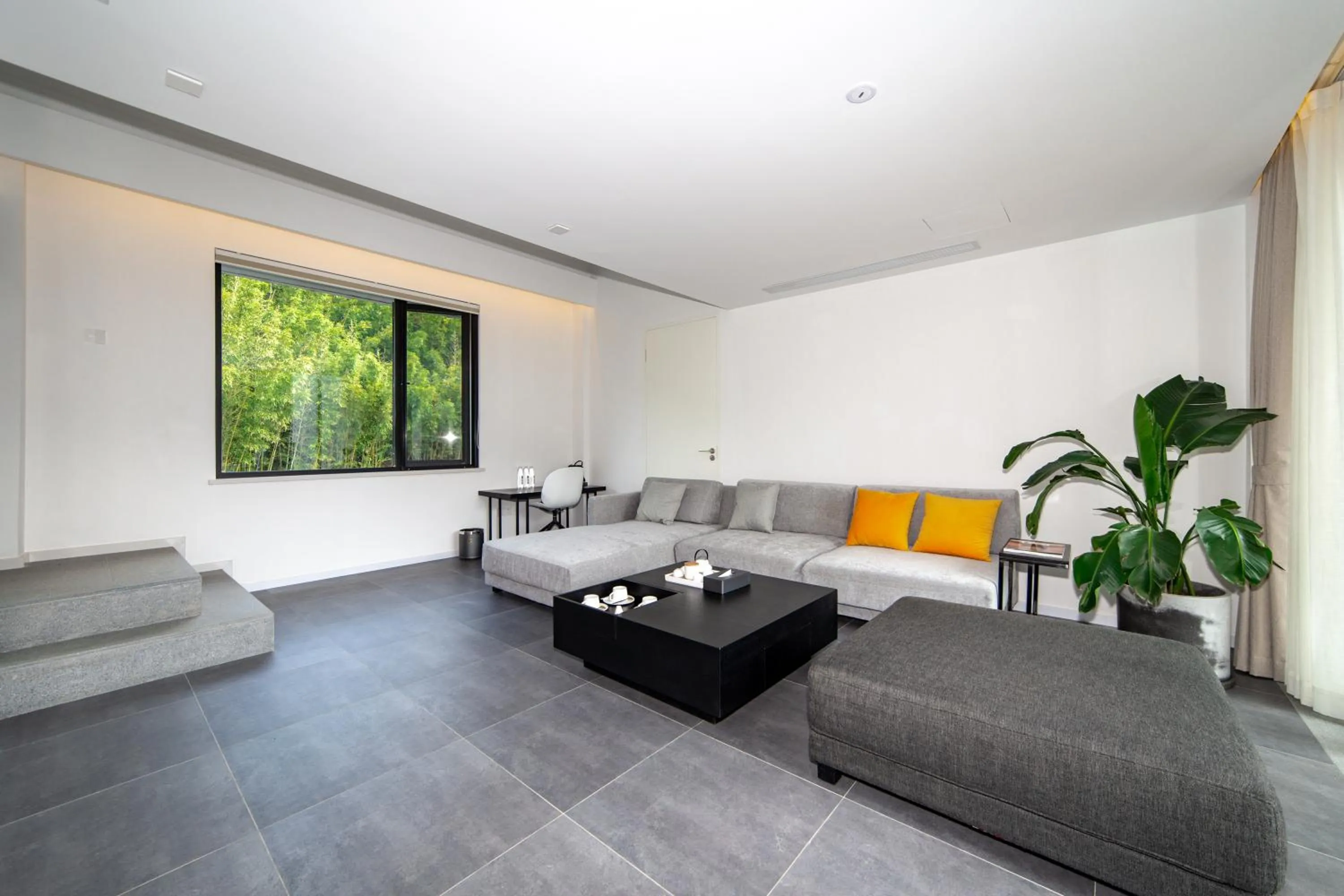 Living room in Nian hotel & resorts