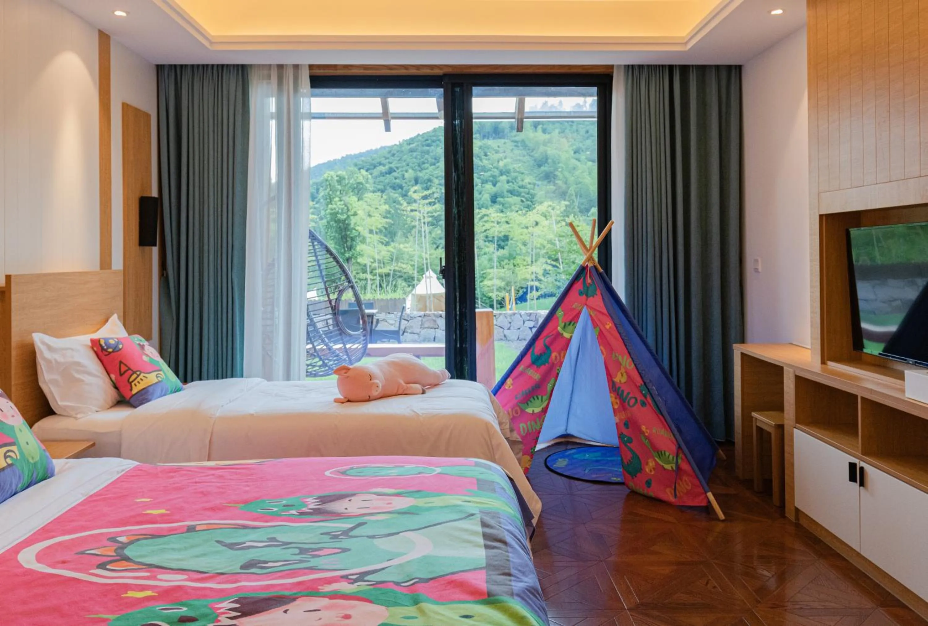 Bed in Nian hotel & resorts