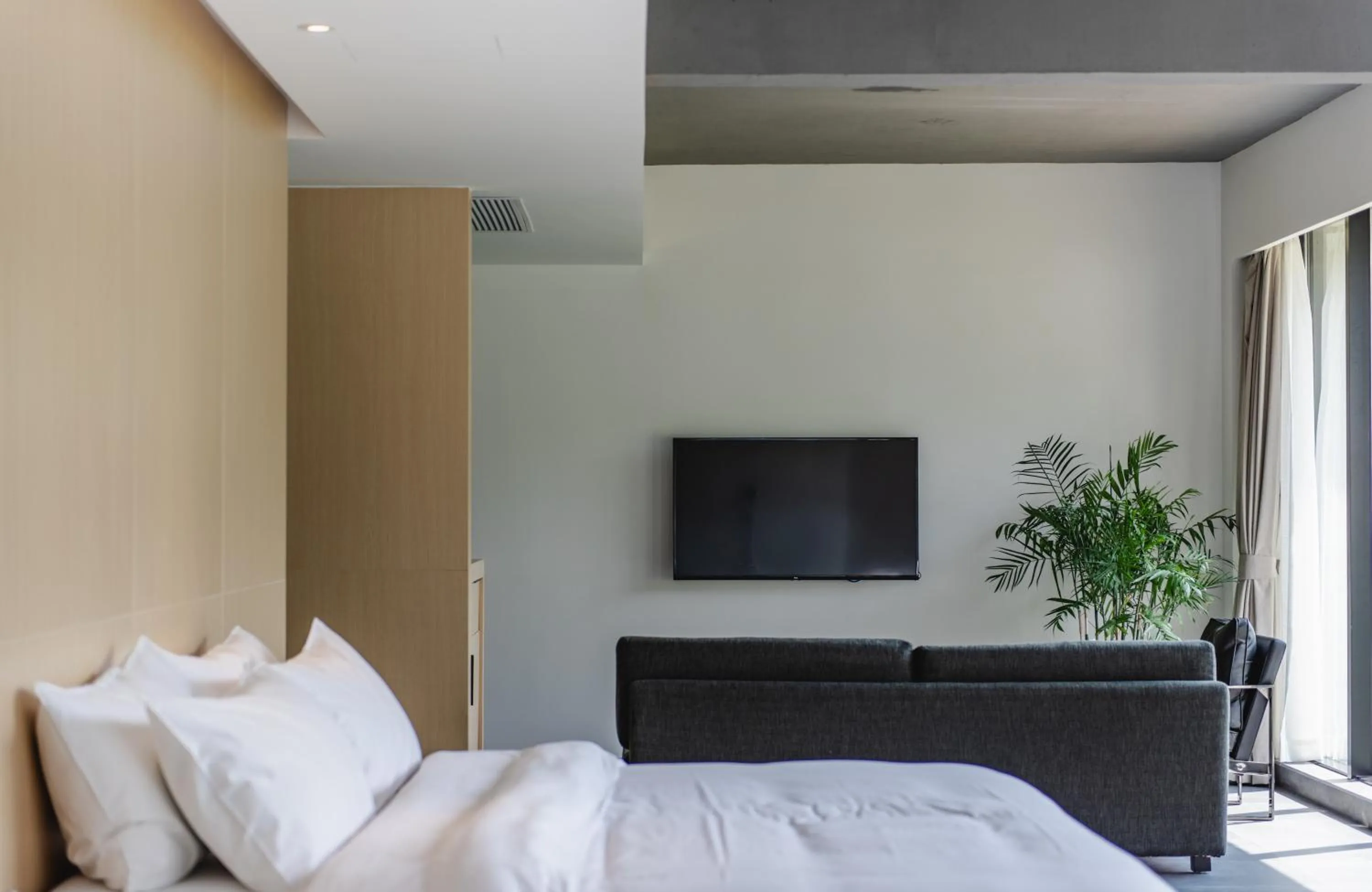 Bed in Nian hotel & resorts