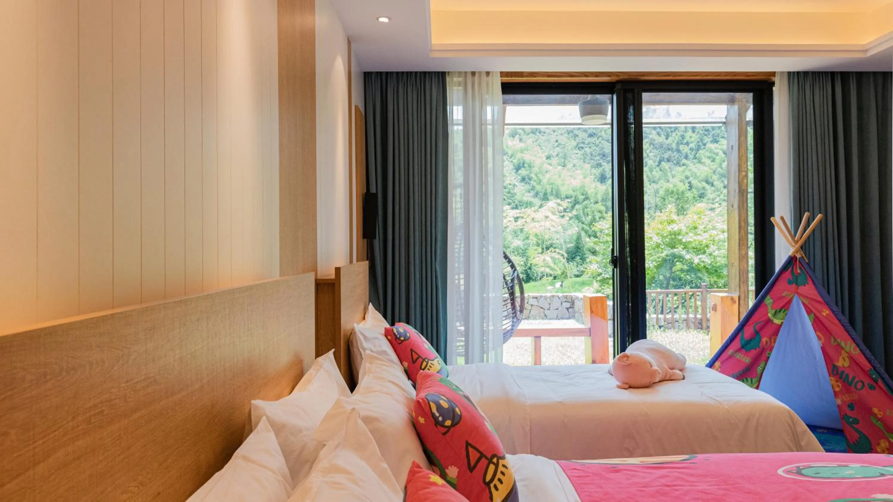 Bed in Nian hotel & resorts