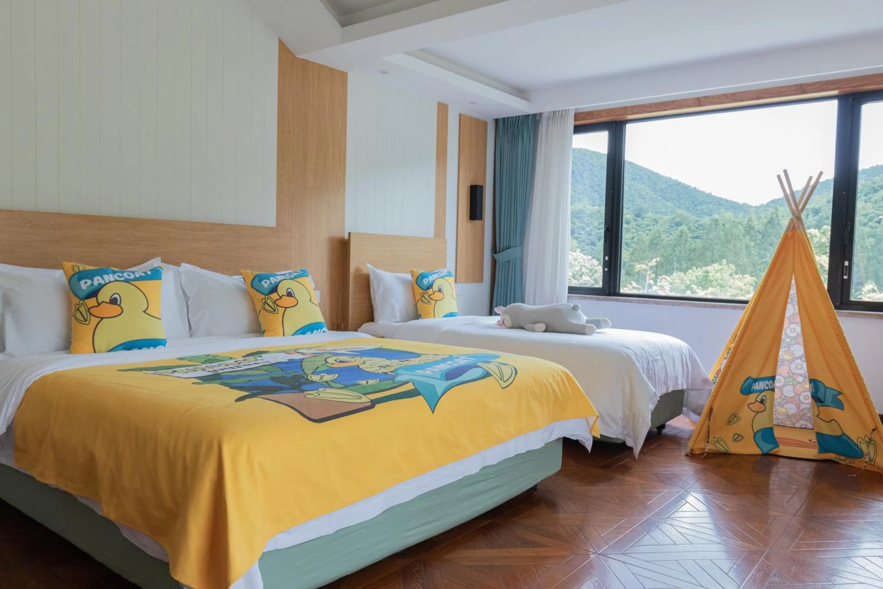 Bed in Nian hotel & resorts
