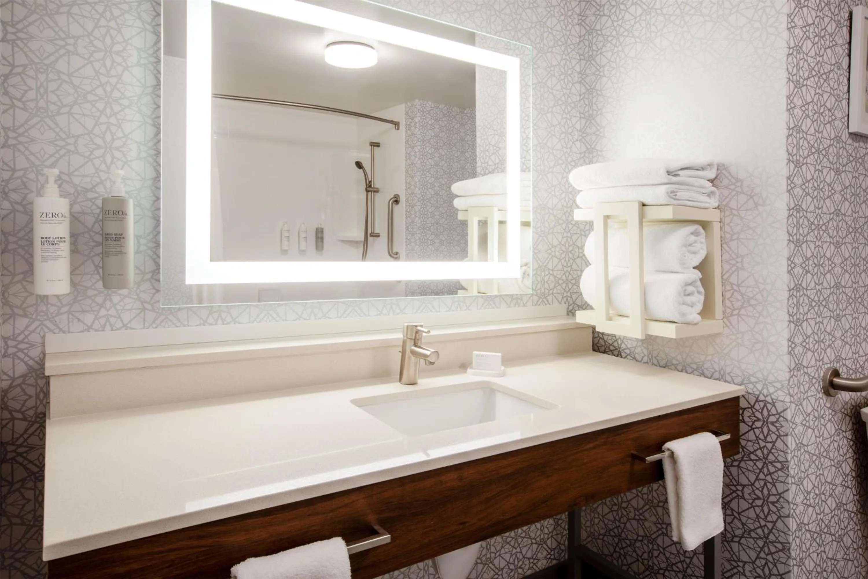 Bathroom in Hampton Inn & Suites La Grande, Or