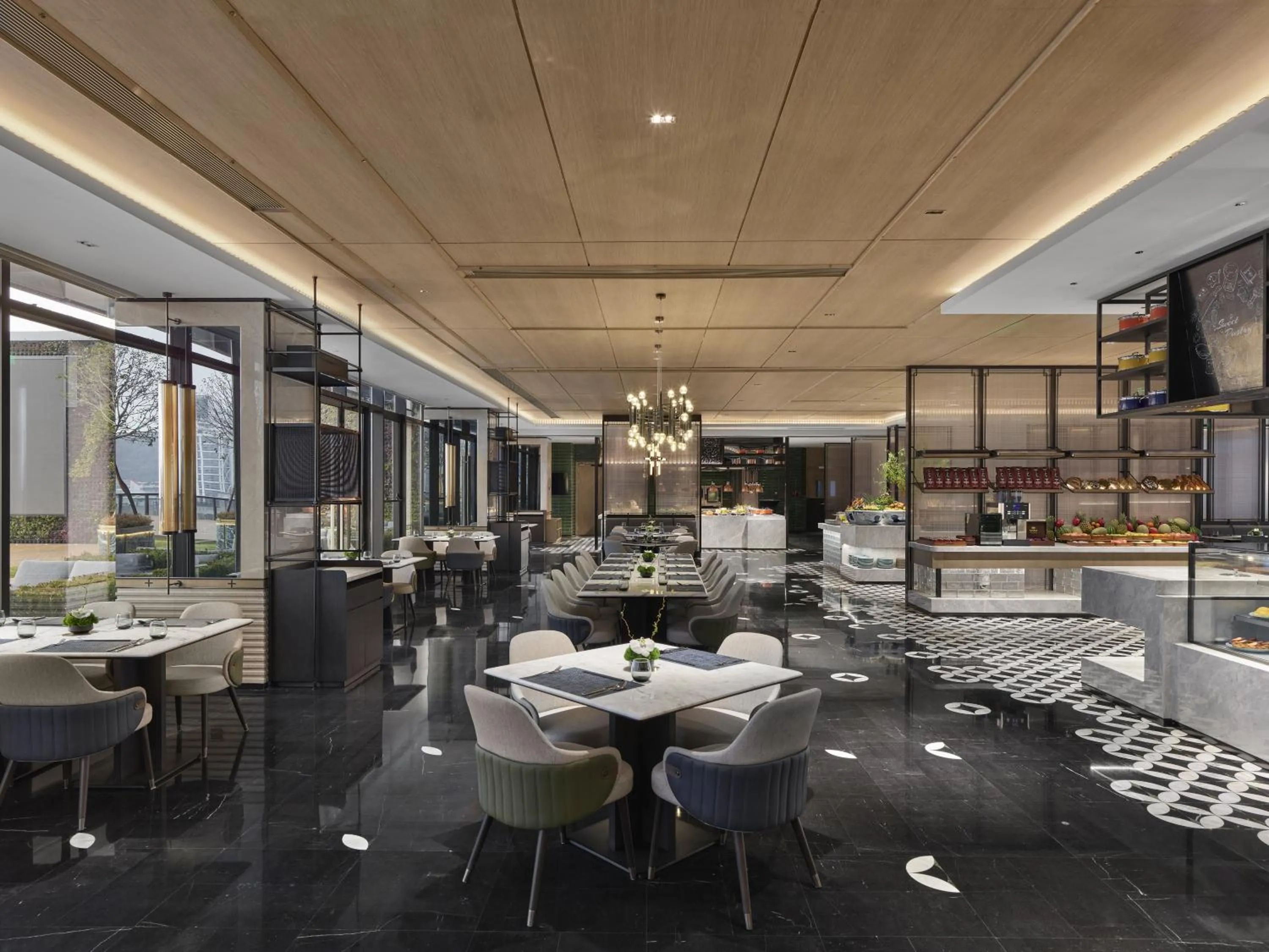 Restaurant/places to eat in Hilton Yuyao