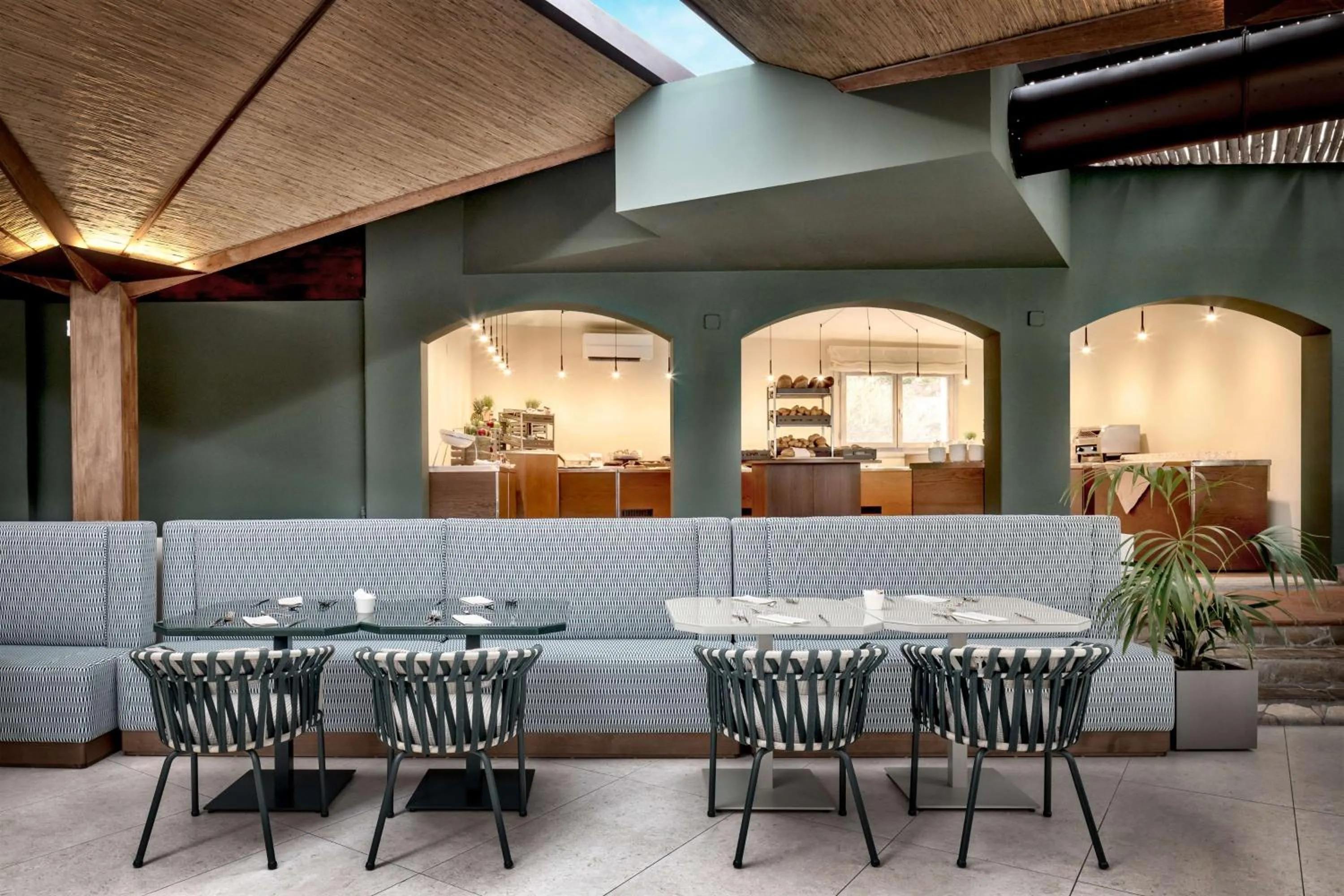 Restaurant/places to eat in Veridia Resort Sardinia, a member of Radisson Individuals