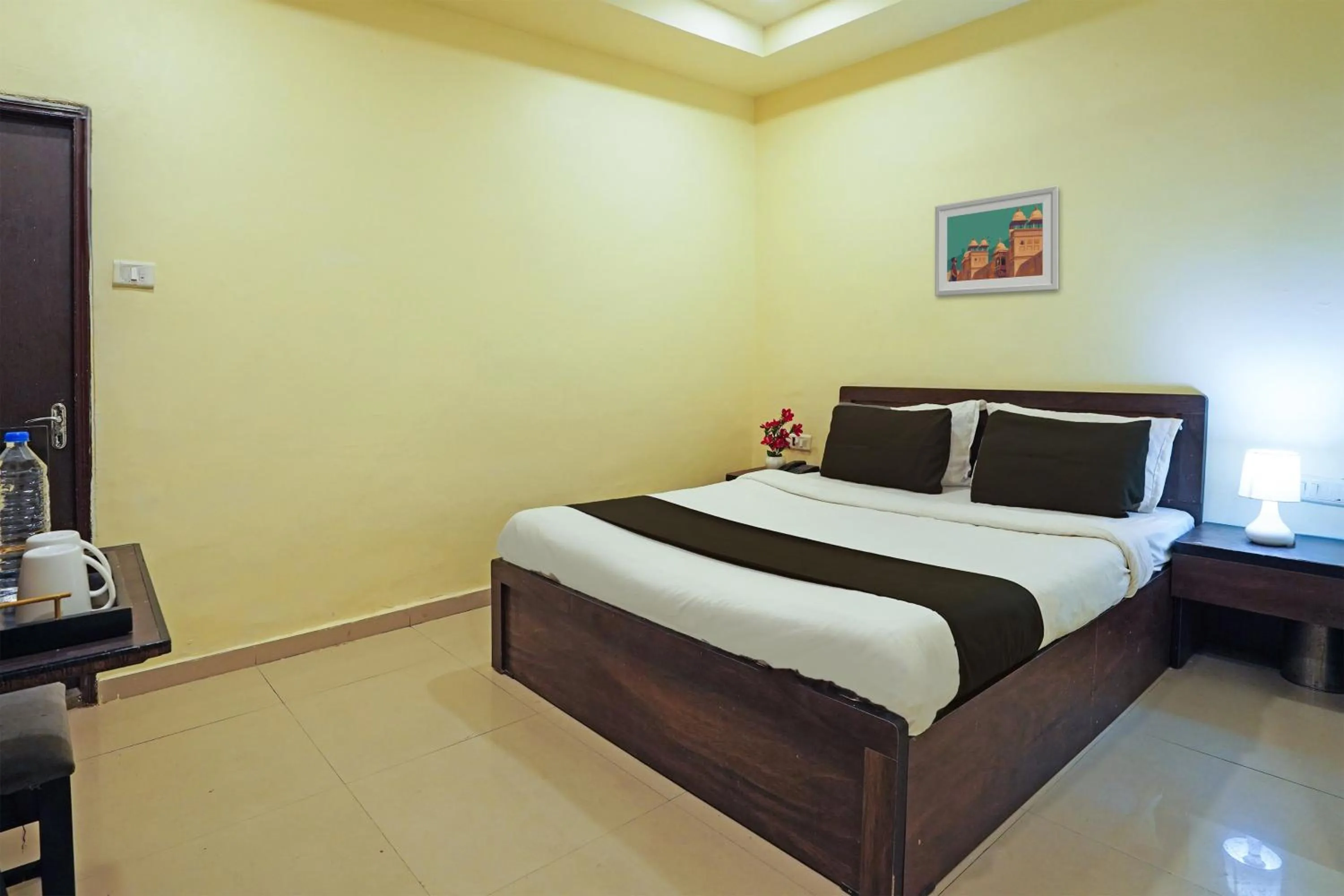Bedroom, Bed in Hotel O Poonam Palace