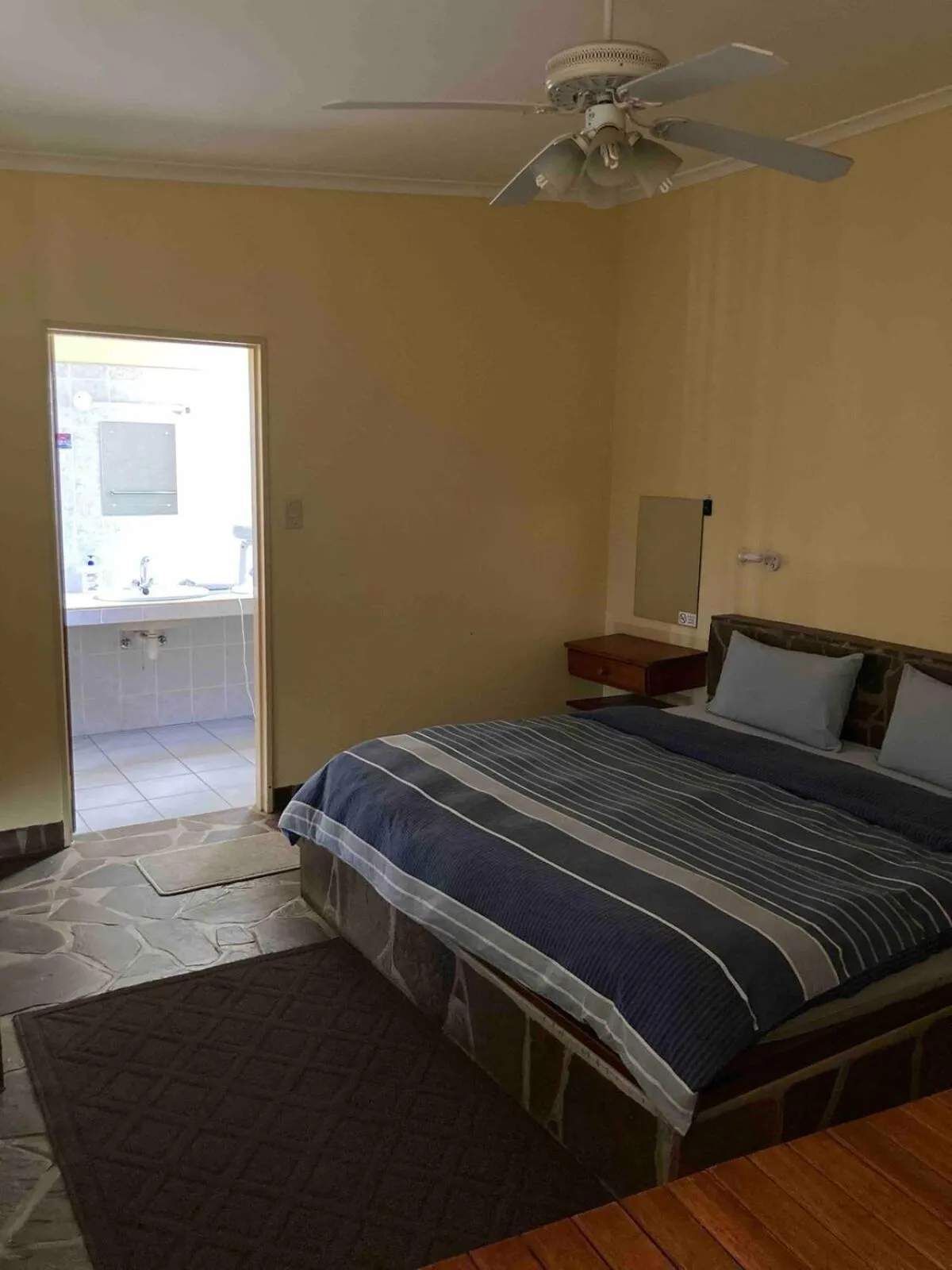 Photo of the whole room, Bed in Ramblers Self Catering Accommodation