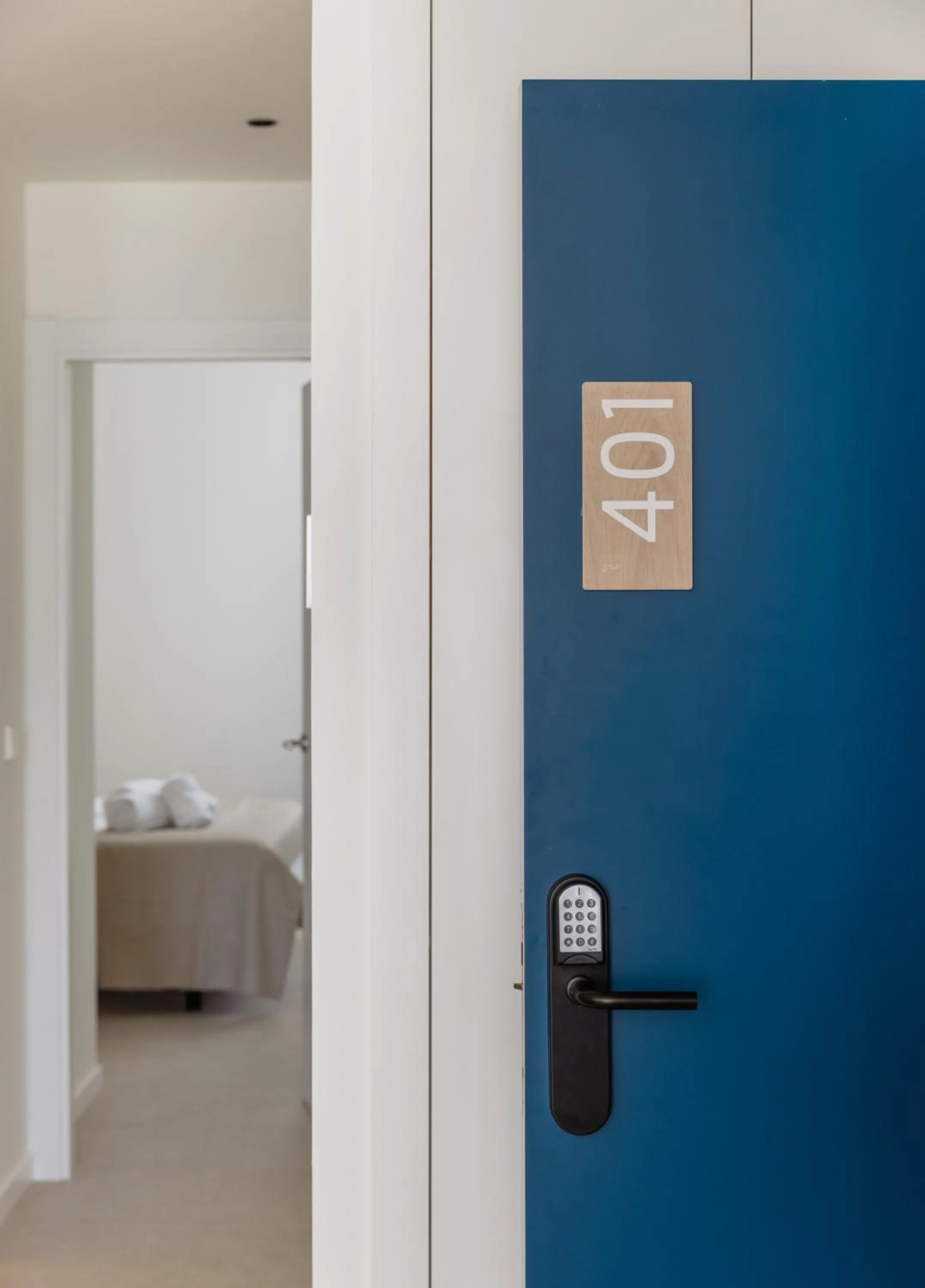 Photo of the whole room, Bed in Líbere Valencia Ruzafa