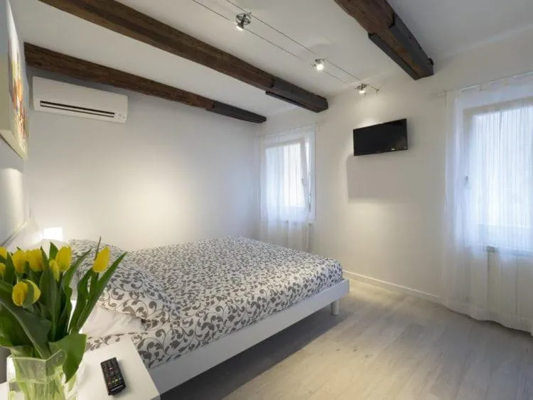 Bed in Ca' dei Scorsoni Apartments