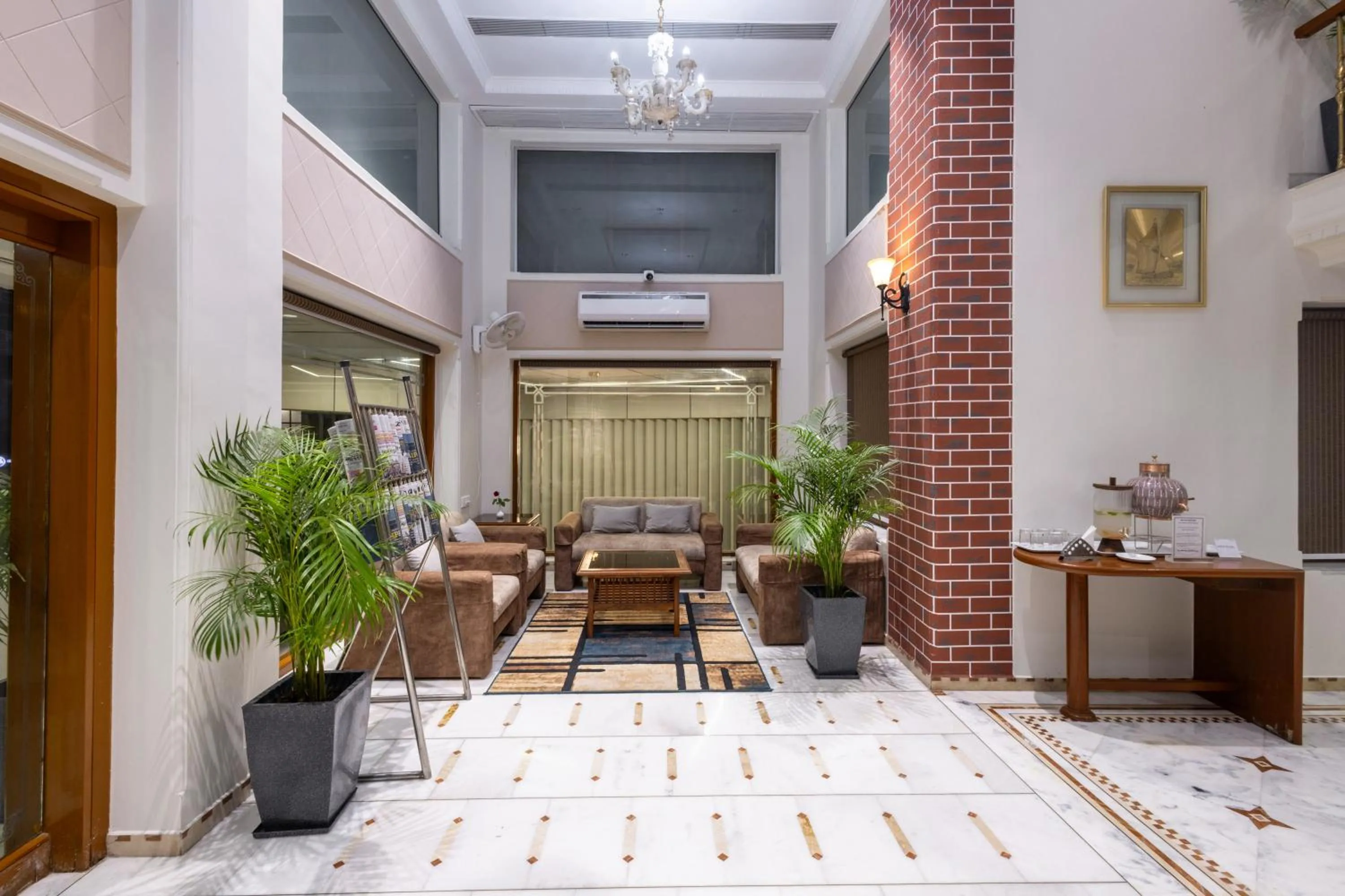 Lobby or reception in Hotel Pravasa Stay