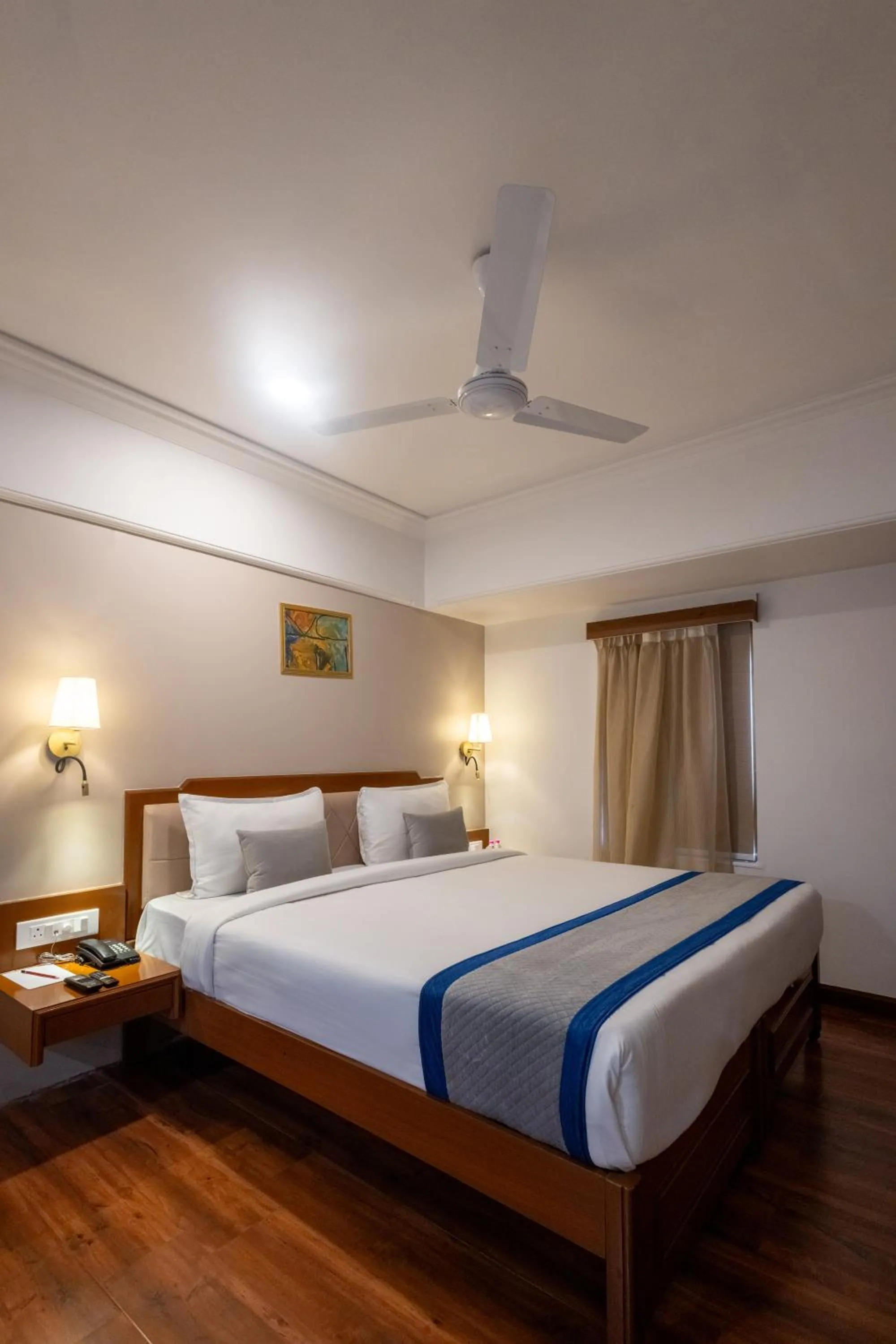 Bed in Hotel Pravasa Stay