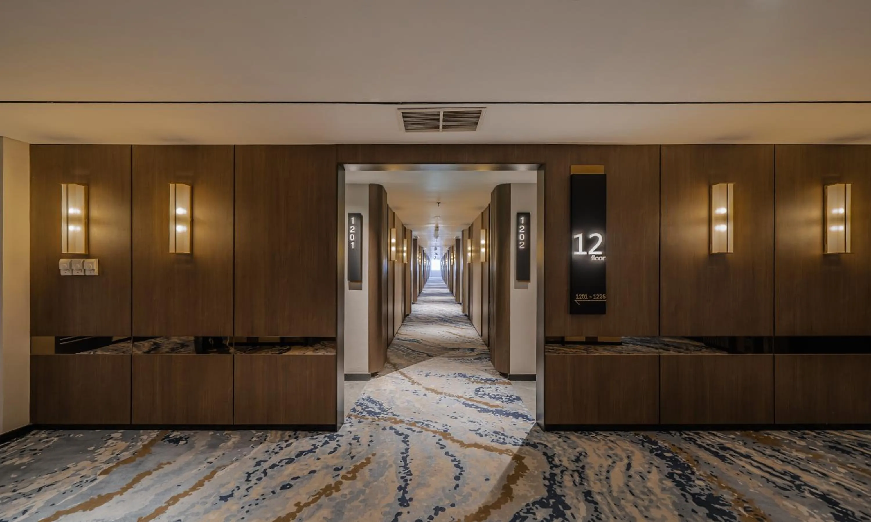 Property building in HARRIS Hotel & Conventions Gubeng