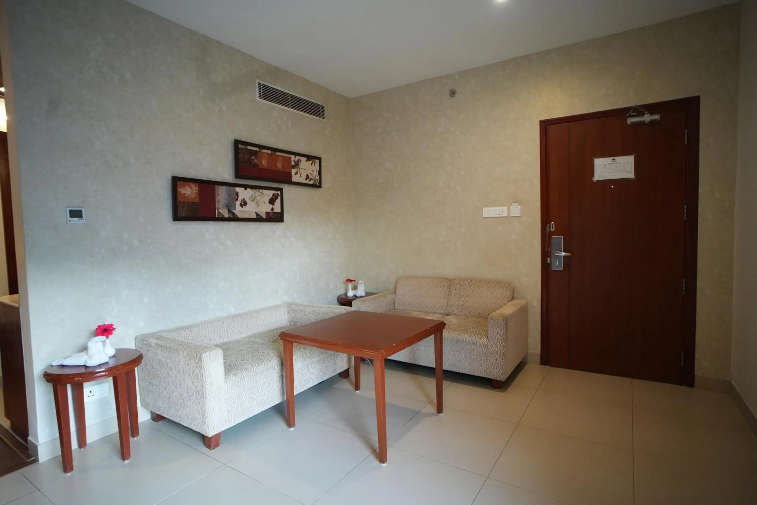 Living room in The Altruist Business Hotel Hitech