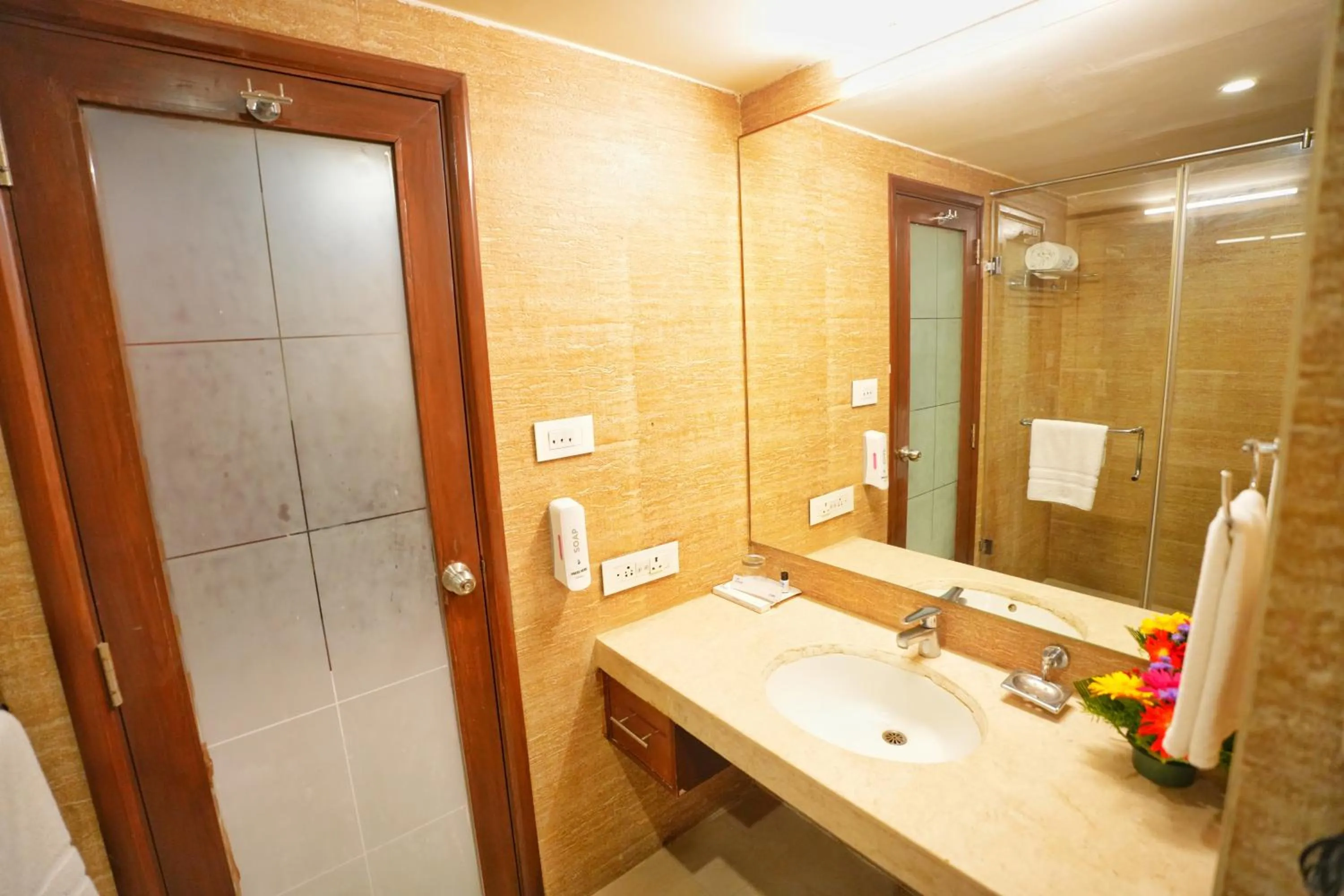 Bathroom in The Altruist Business Hotel Hitech