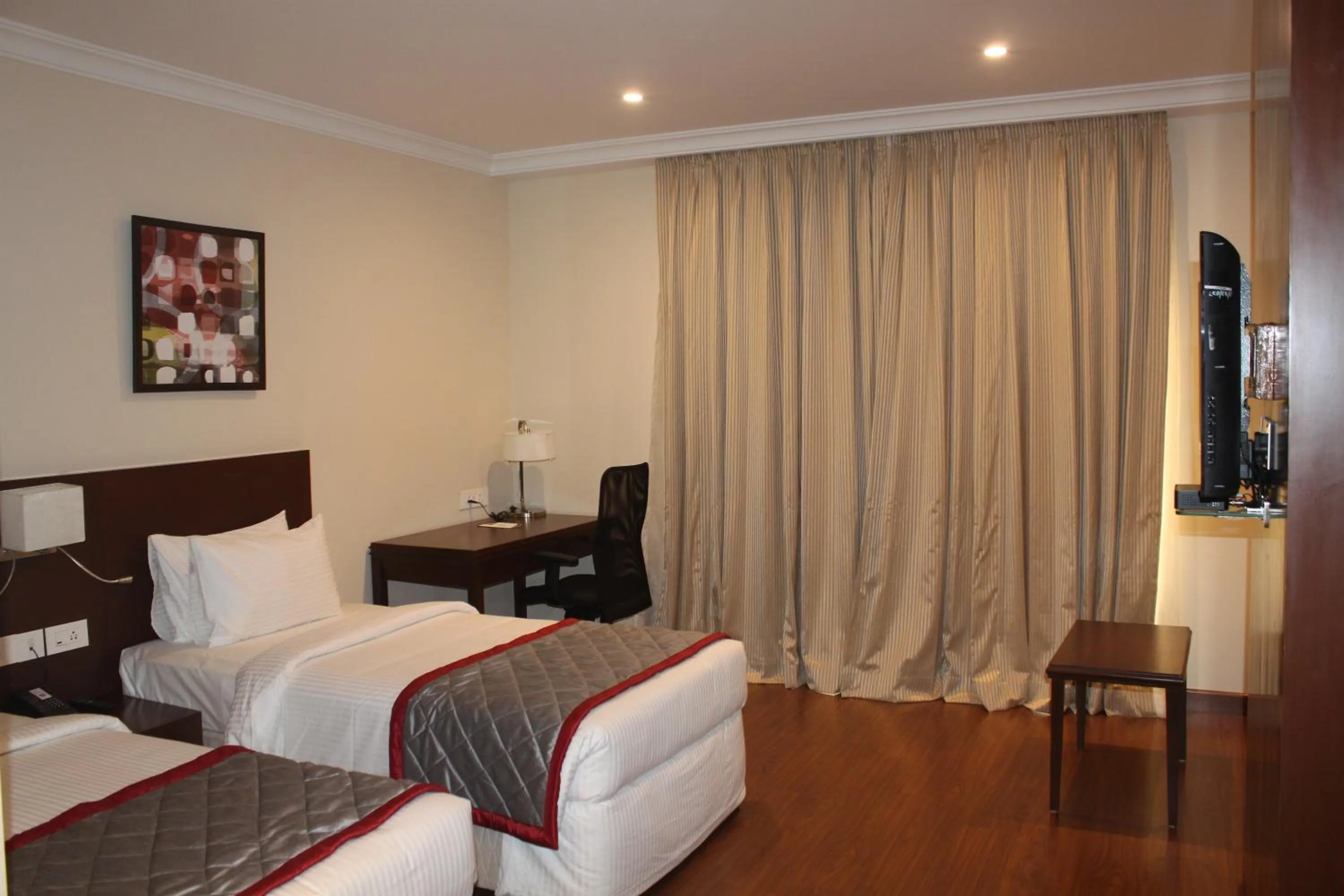 Bed in The Altruist Business Hotel Hitech