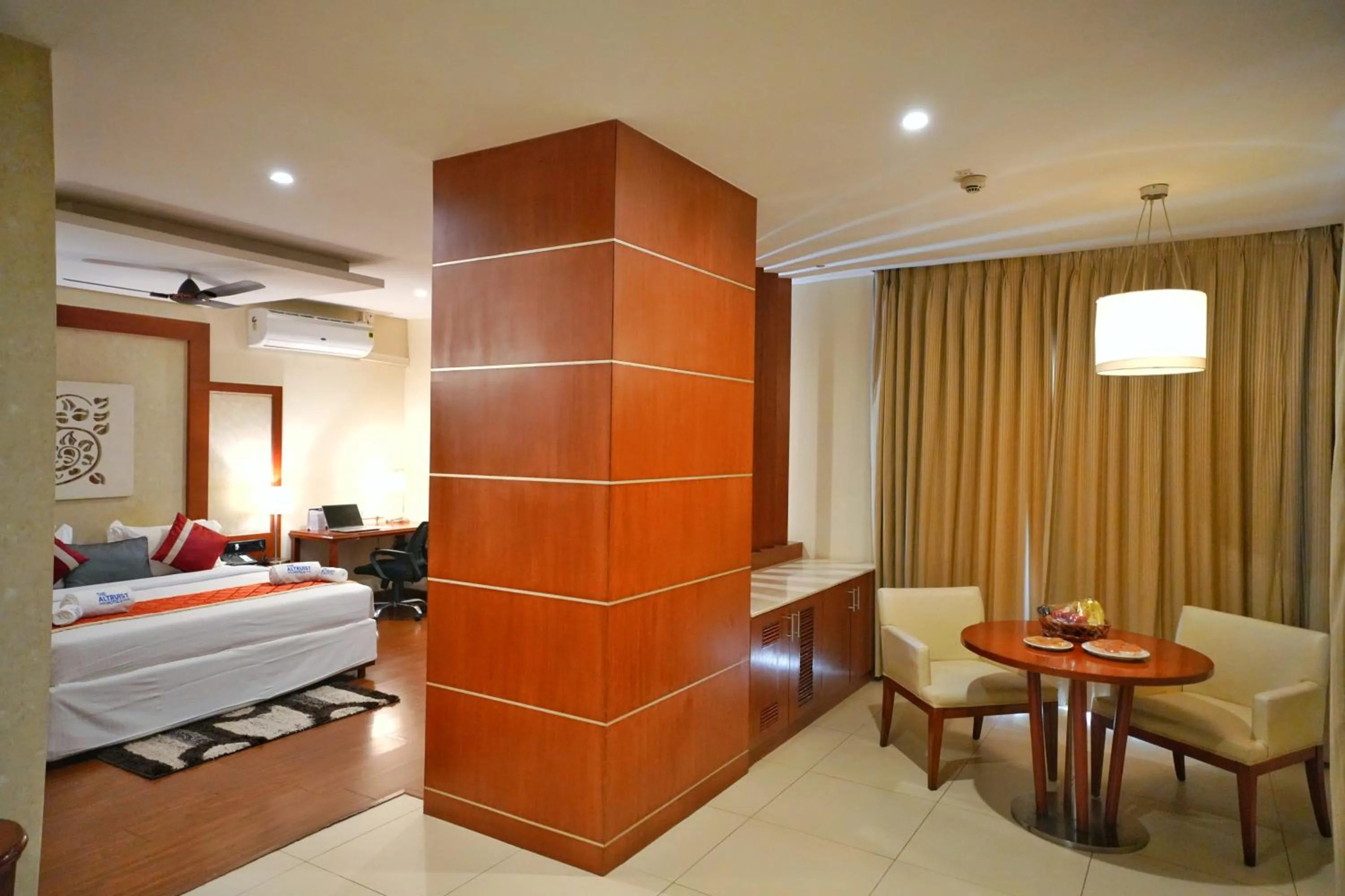 Photo of the whole room, Bed in The Altruist Business Hotel Hitech