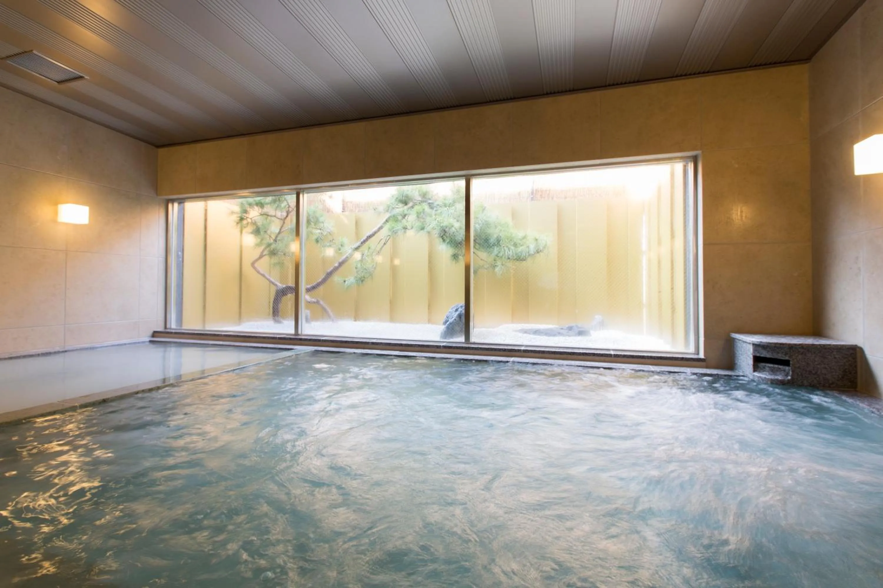 Hot Tub in Urban Hotel Kyoto Nijo Premium