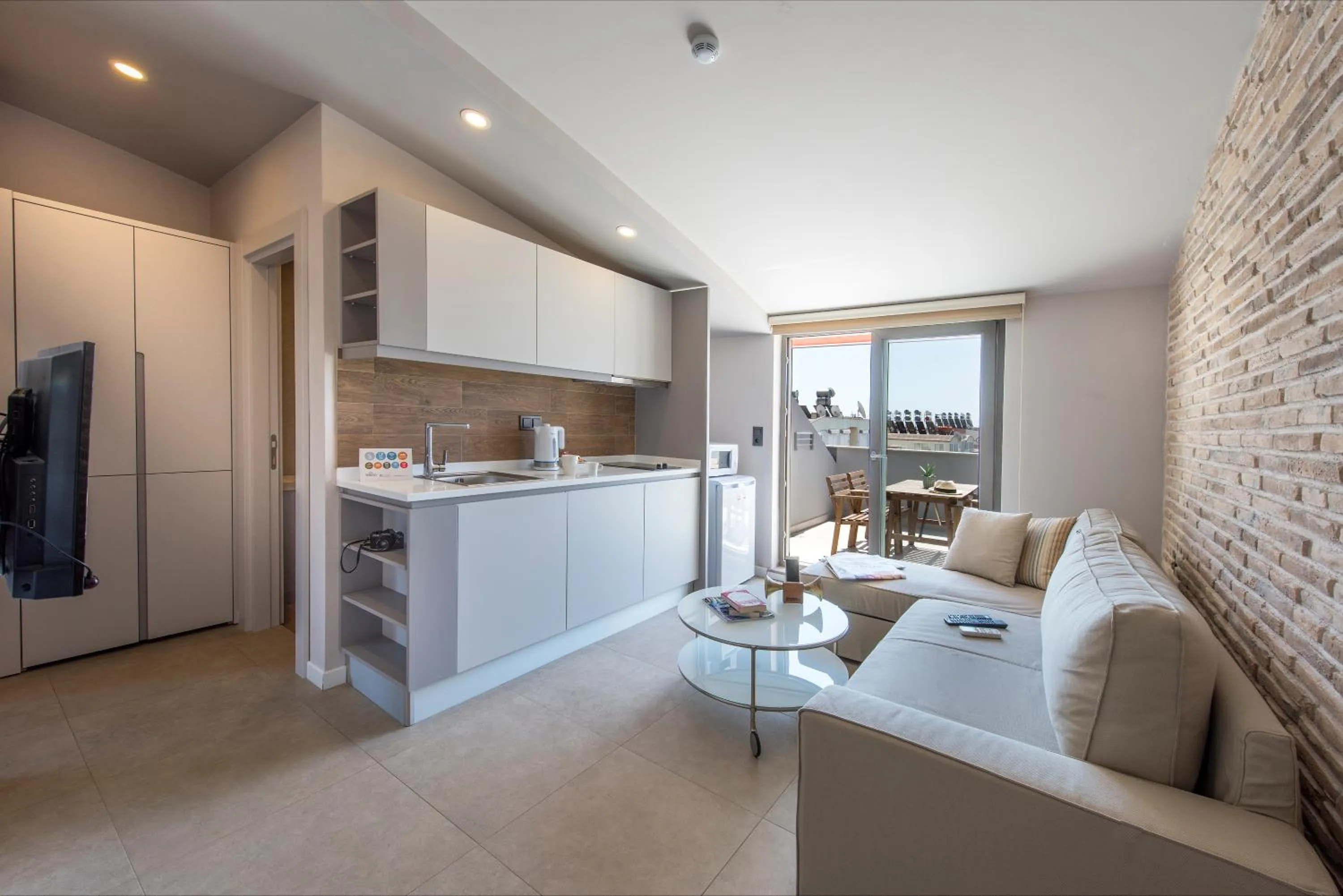 Kitchen or kitchenette in Trend Suites