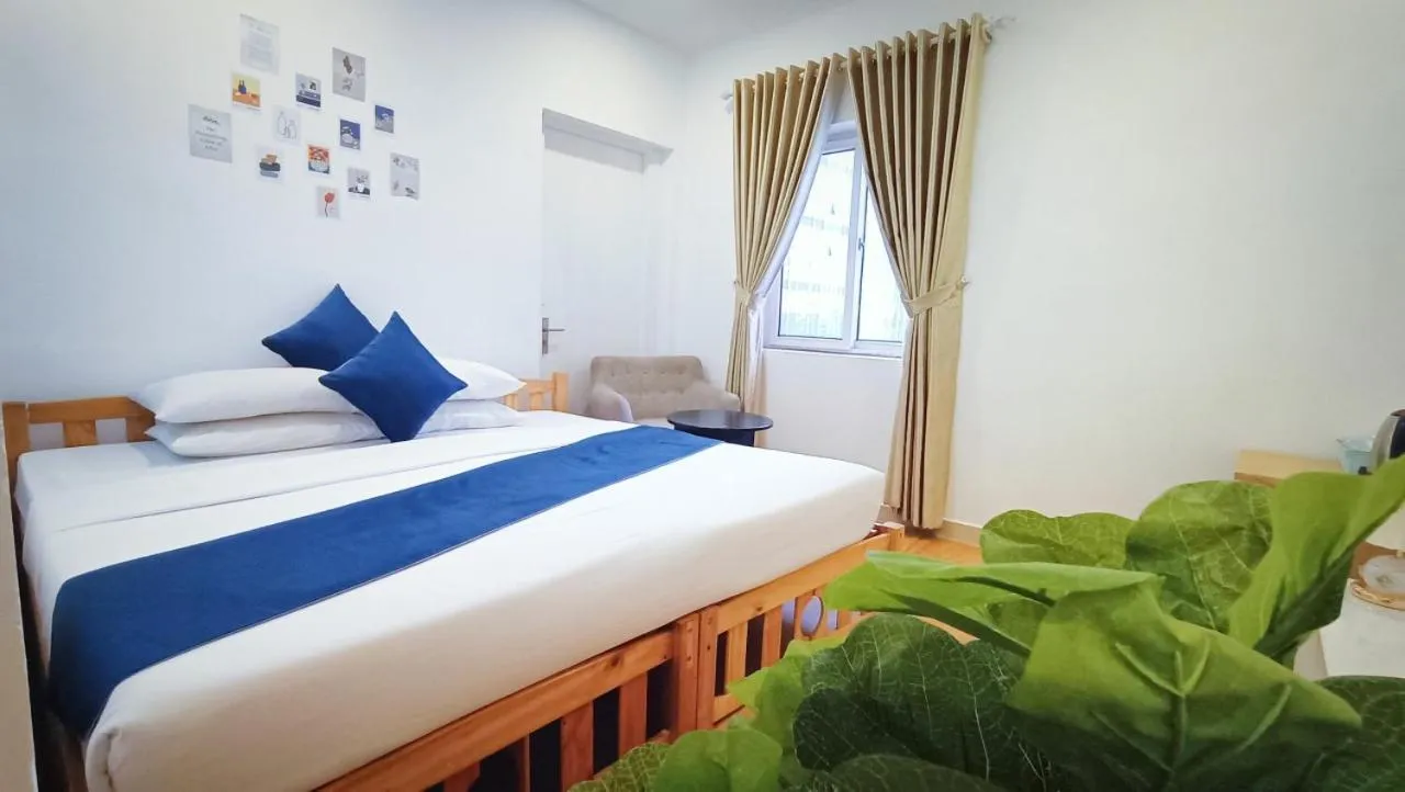 Bed in Queen Central Apartment Hotel