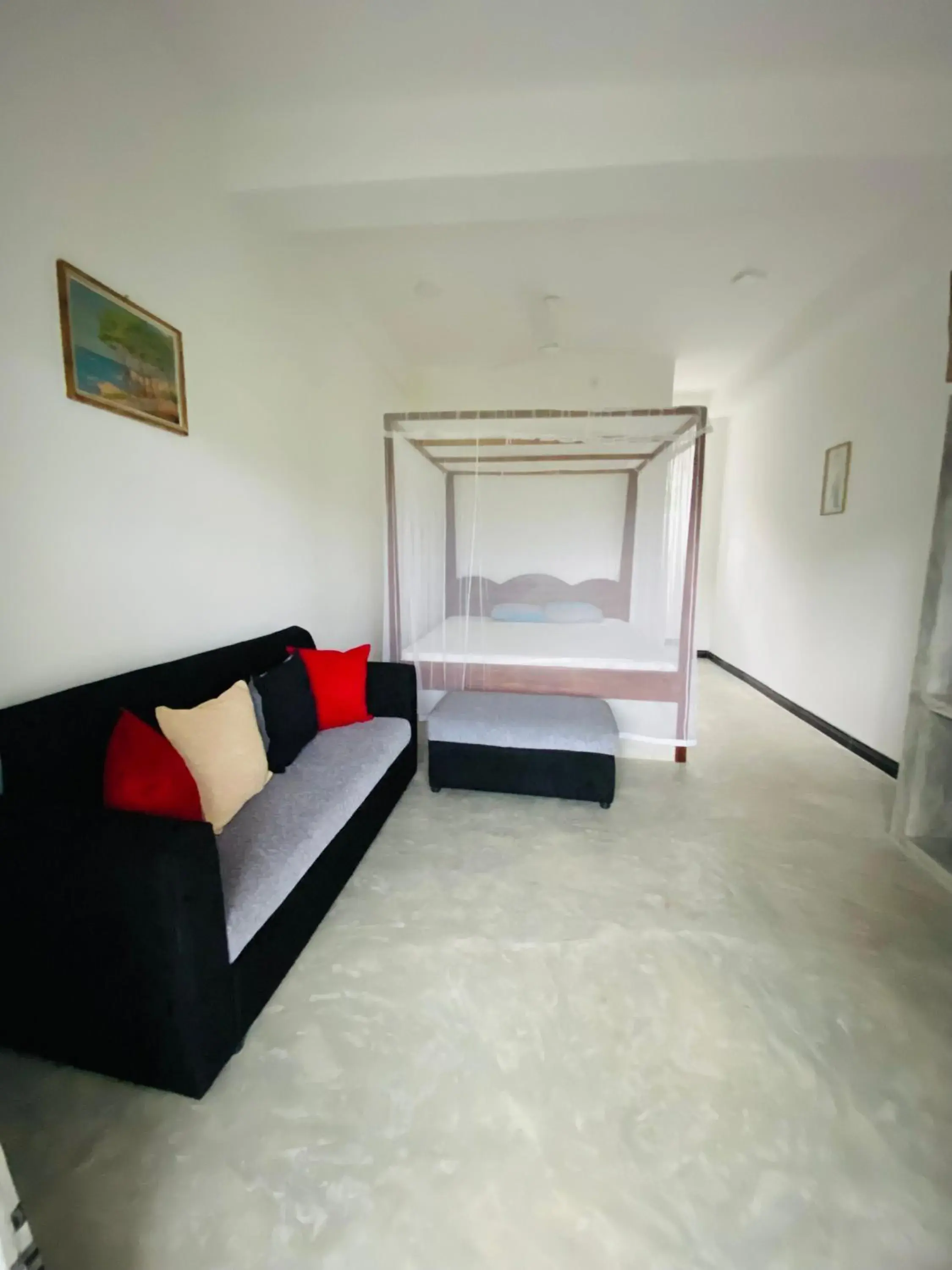Standard Double Room with Fan - single occupancy in Southern grace unawatuna Standard Double Room with Fan - single occupancy in Southern grace unawatuna