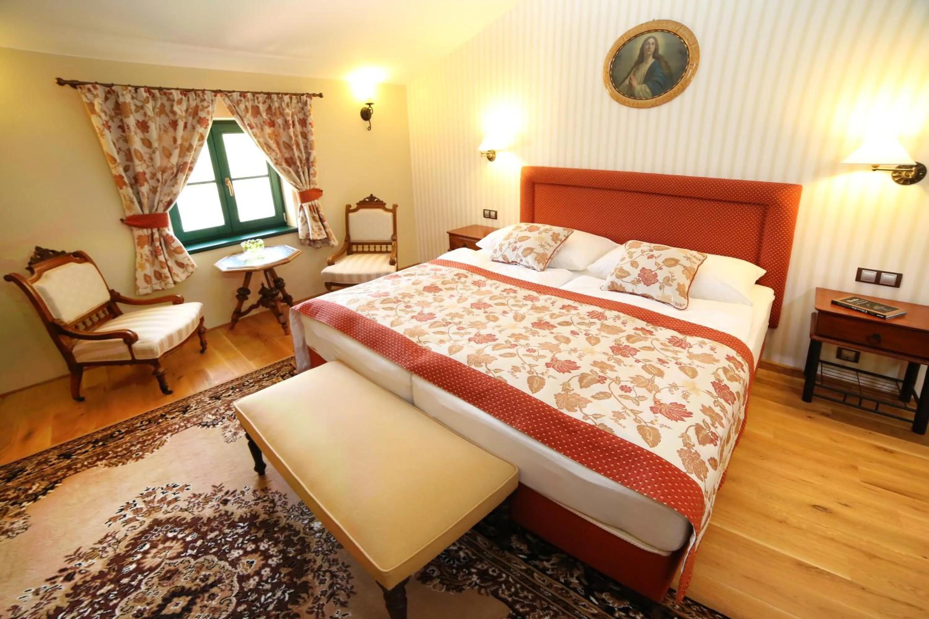 Photo of the whole room, Bed in Boutique Hotel Pri Mlyne Lozorno