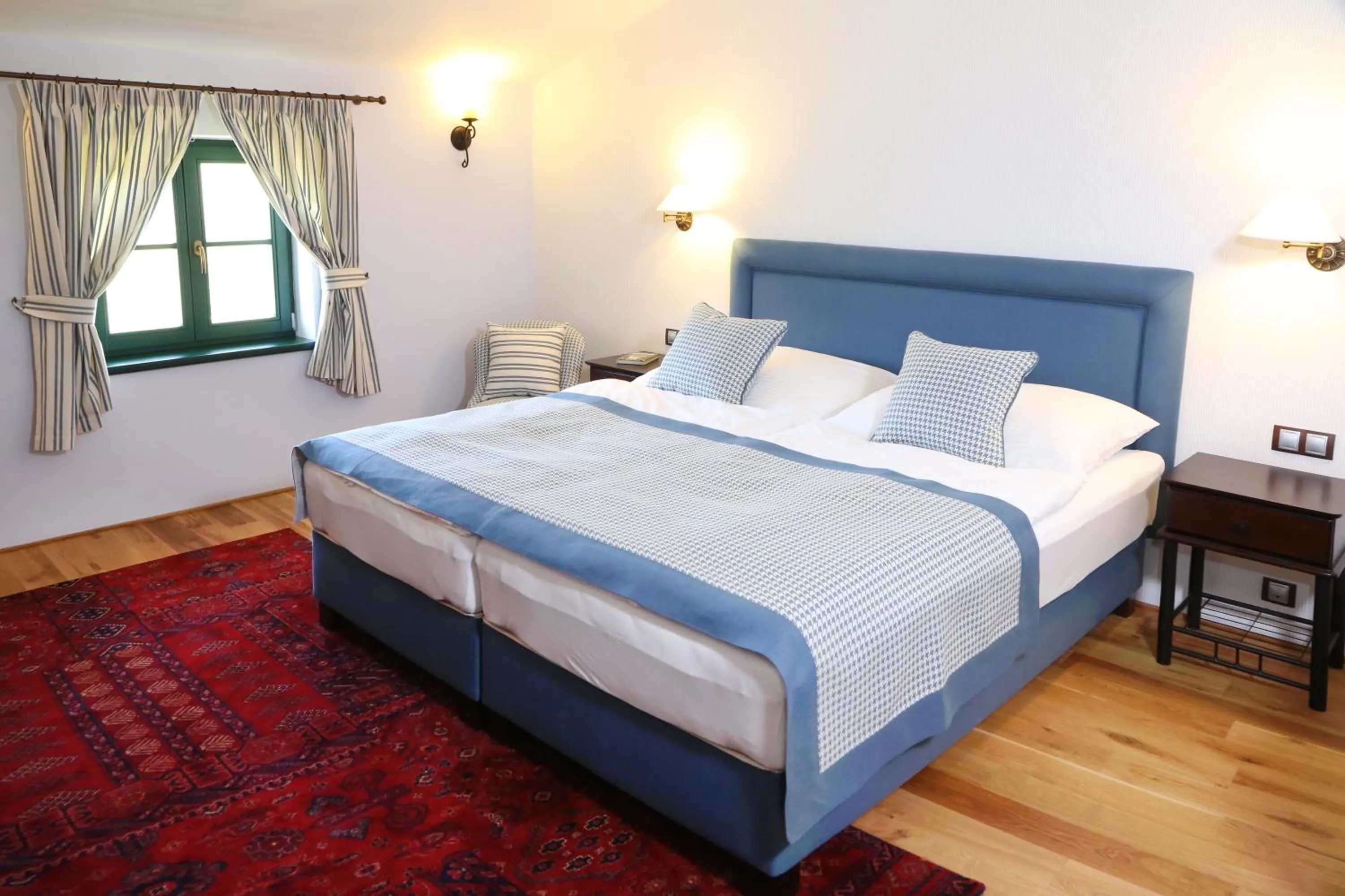 Photo of the whole room, Bed in Boutique Hotel Pri Mlyne Lozorno