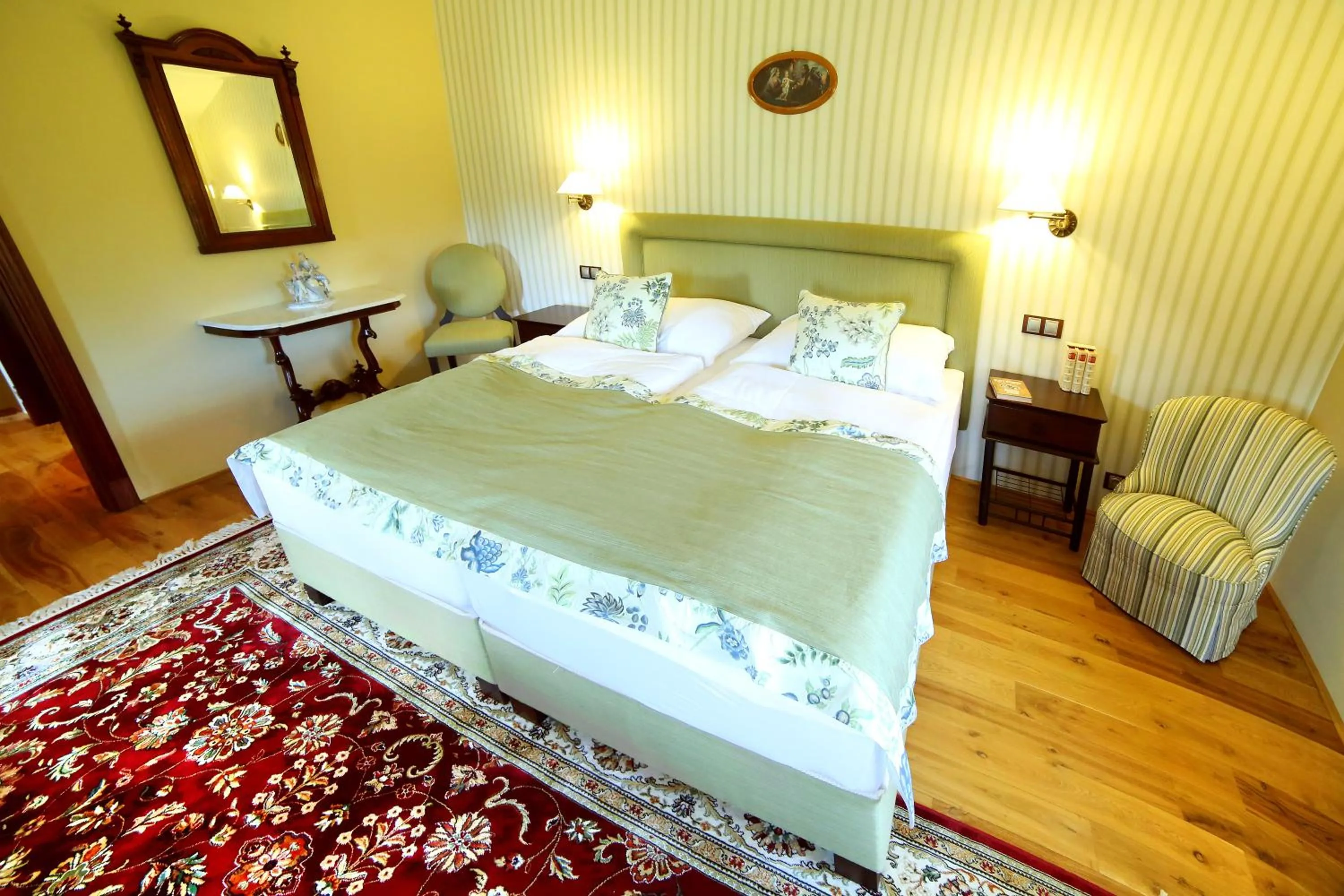 Photo of the whole room, Bed in Boutique Hotel Pri Mlyne Lozorno