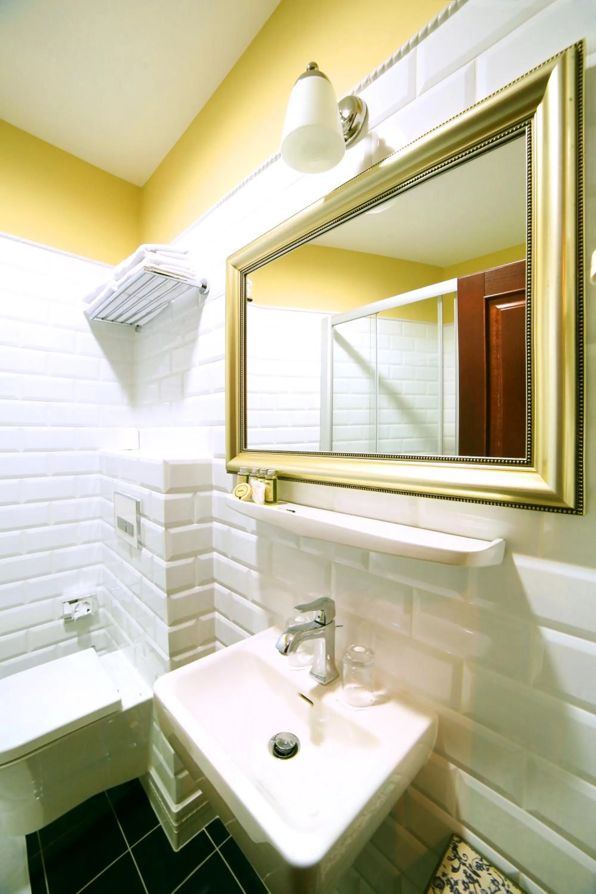 Toilet in Boutique Hotel Pri Mlyne Lozorno