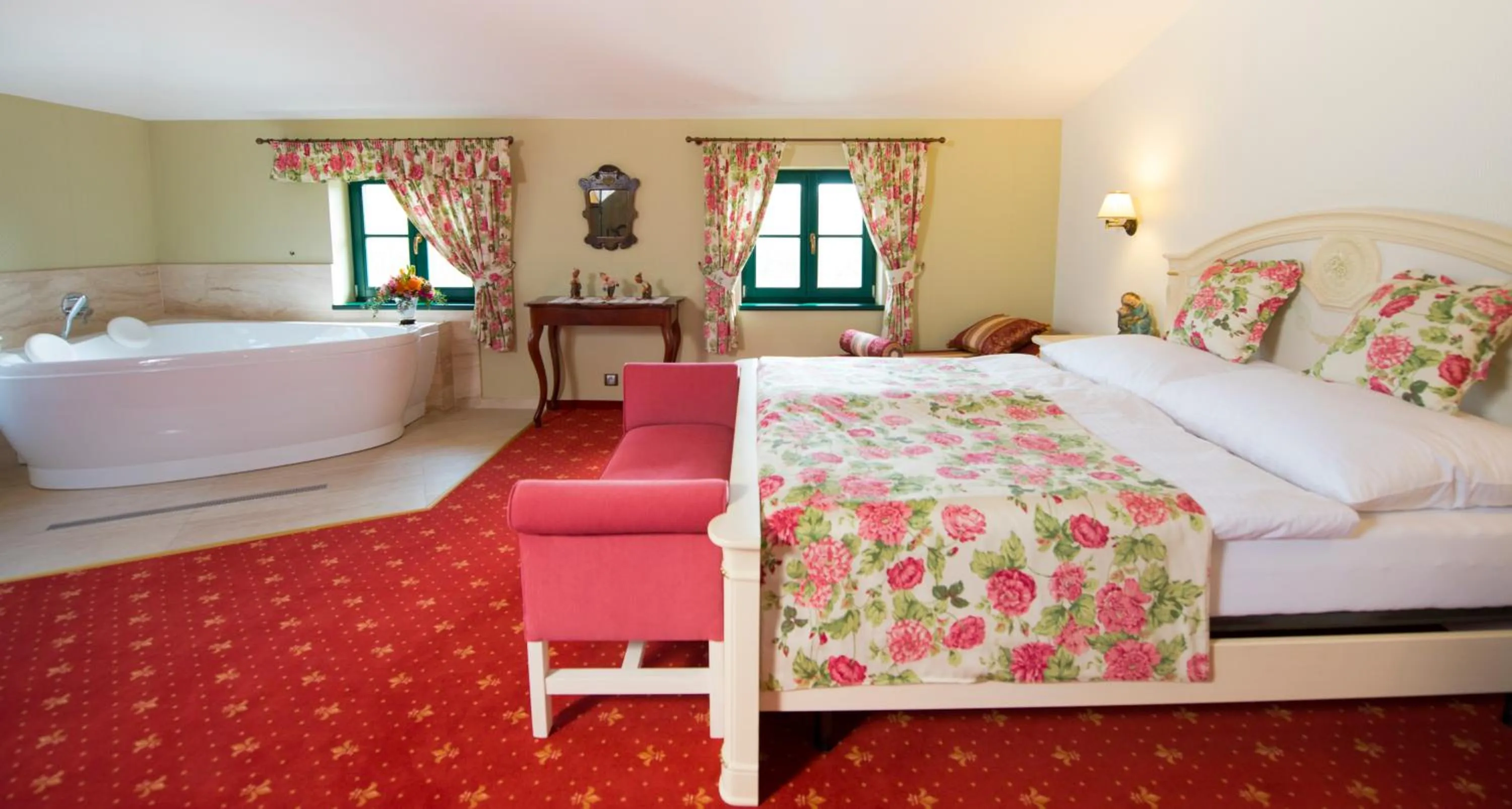 Shower, Bed in Boutique Hotel Pri Mlyne Lozorno