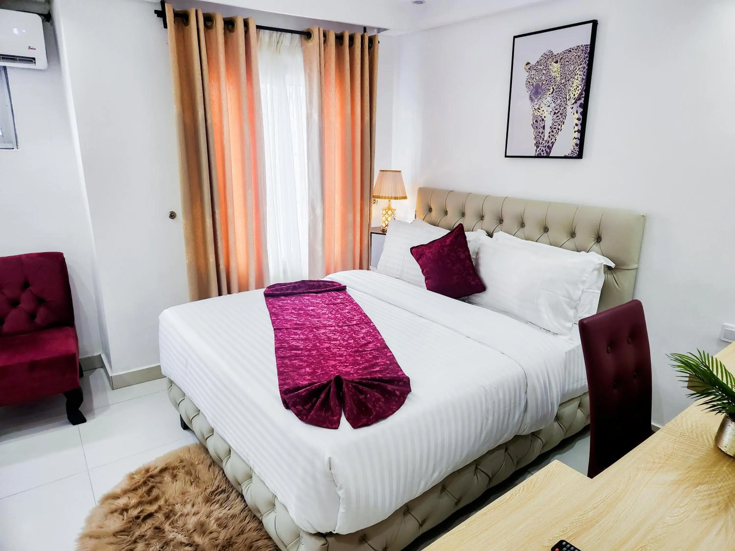 Bed in Hôtel Résidence Saint James Maguerita