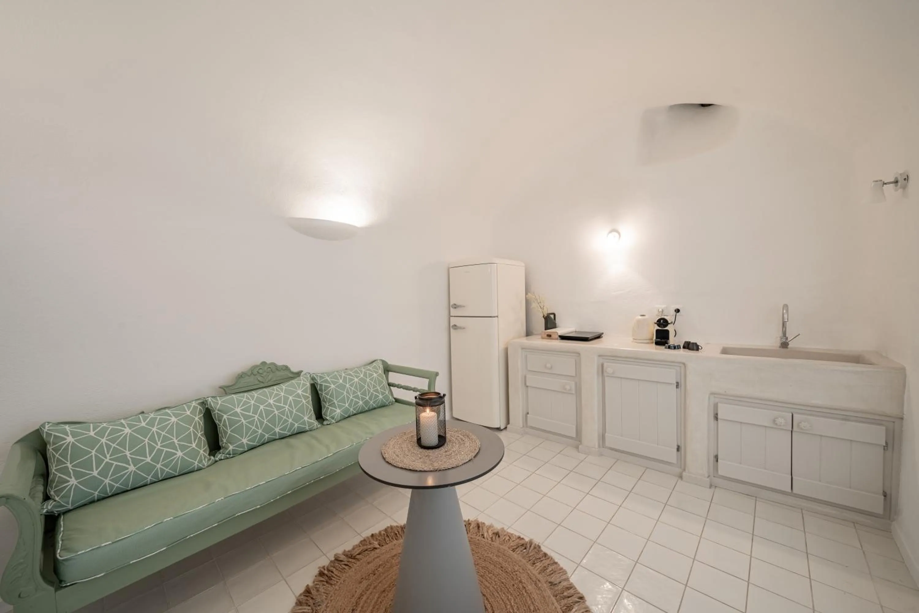 Living room in Luna Santorini Suites