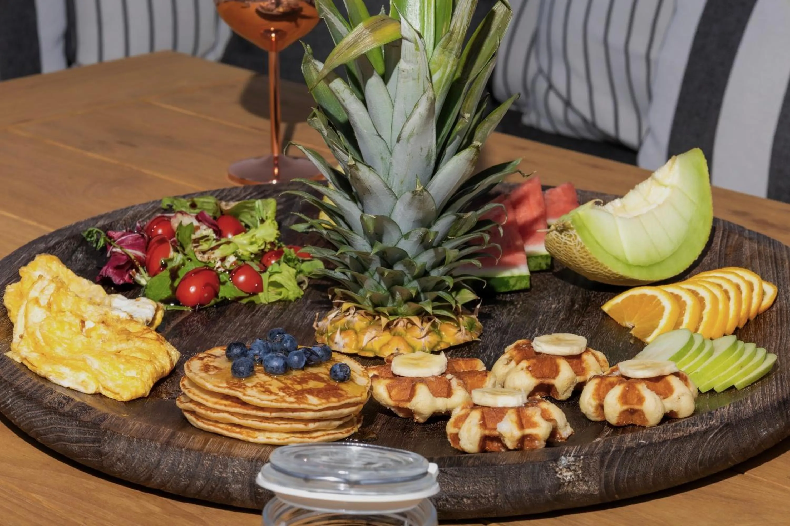 Luna Santorini Suites