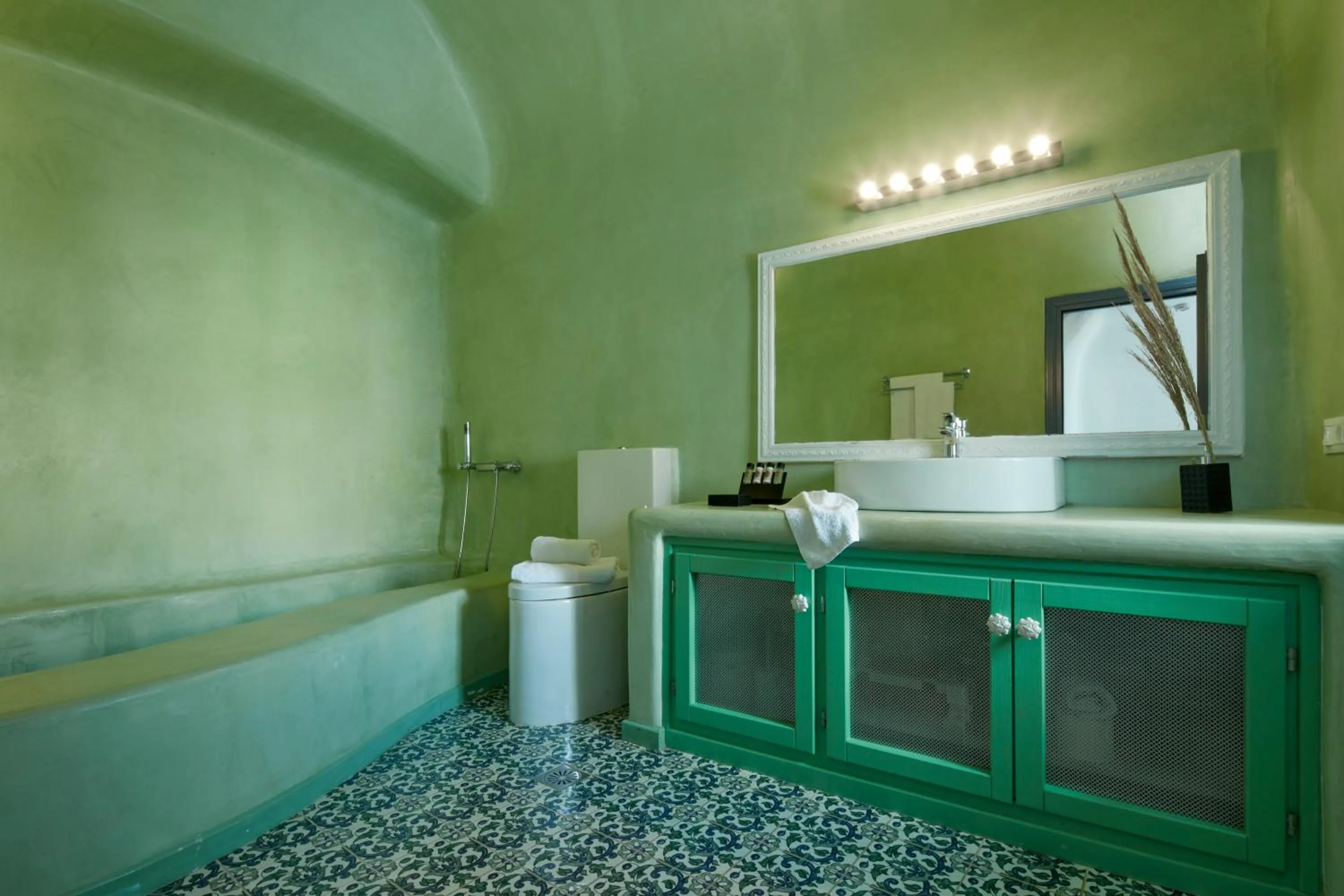 Bathroom in Luna Santorini Suites