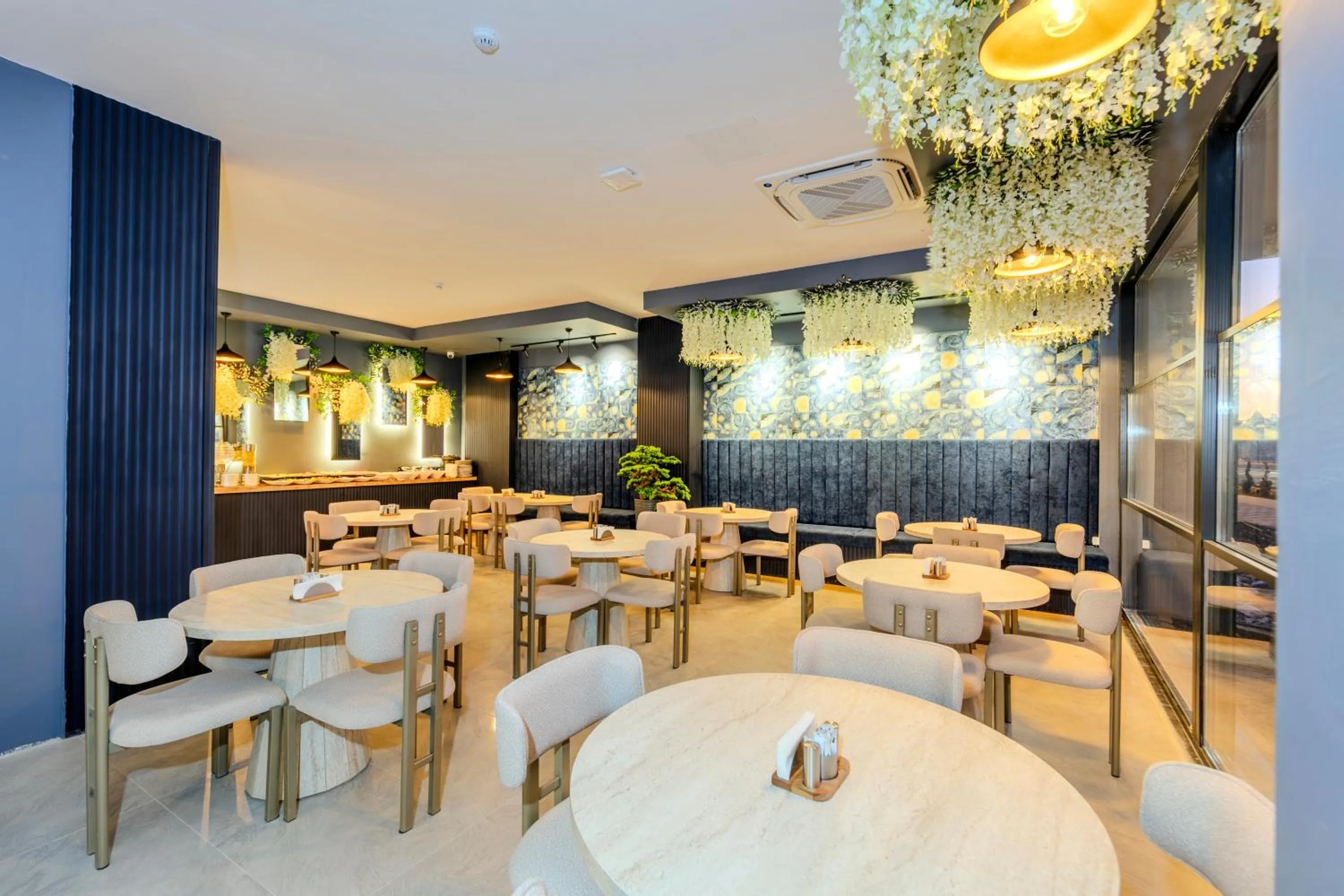 Restaurant/places to eat in Dedem Hotel Premium - Çorlu